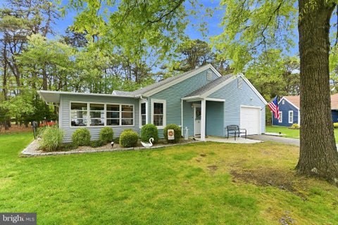 Homes For Sale - 5 Abbey Court<br/> FORKED RIVER, NJ 08731