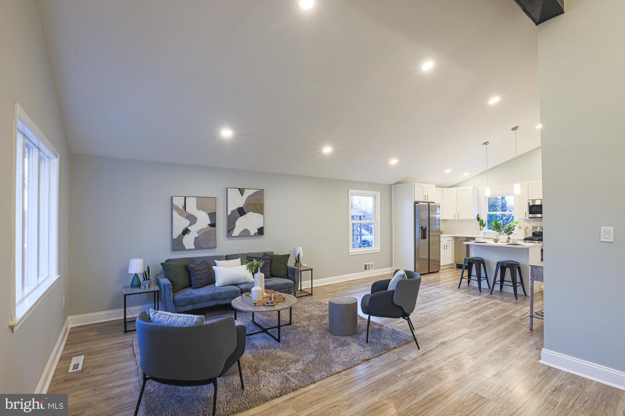 BUCKINGHAM ESTATES - Residential