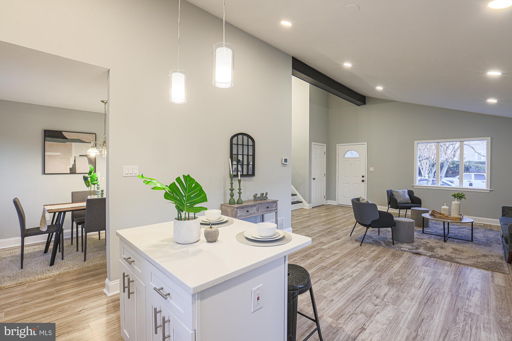 BUCKINGHAM ESTATES - Residential