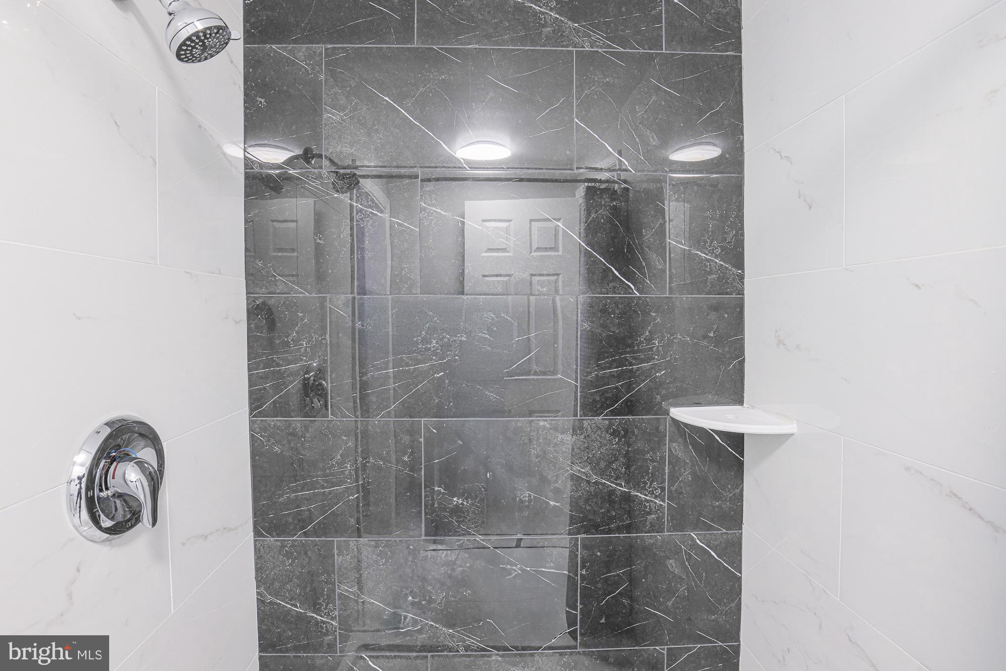 BUCKINGHAM ESTATES - Residential