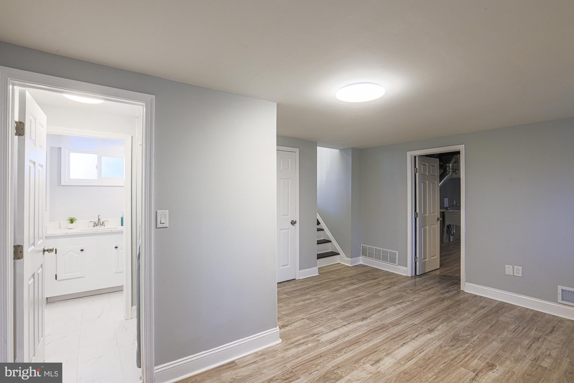 BUCKINGHAM ESTATES - Residential