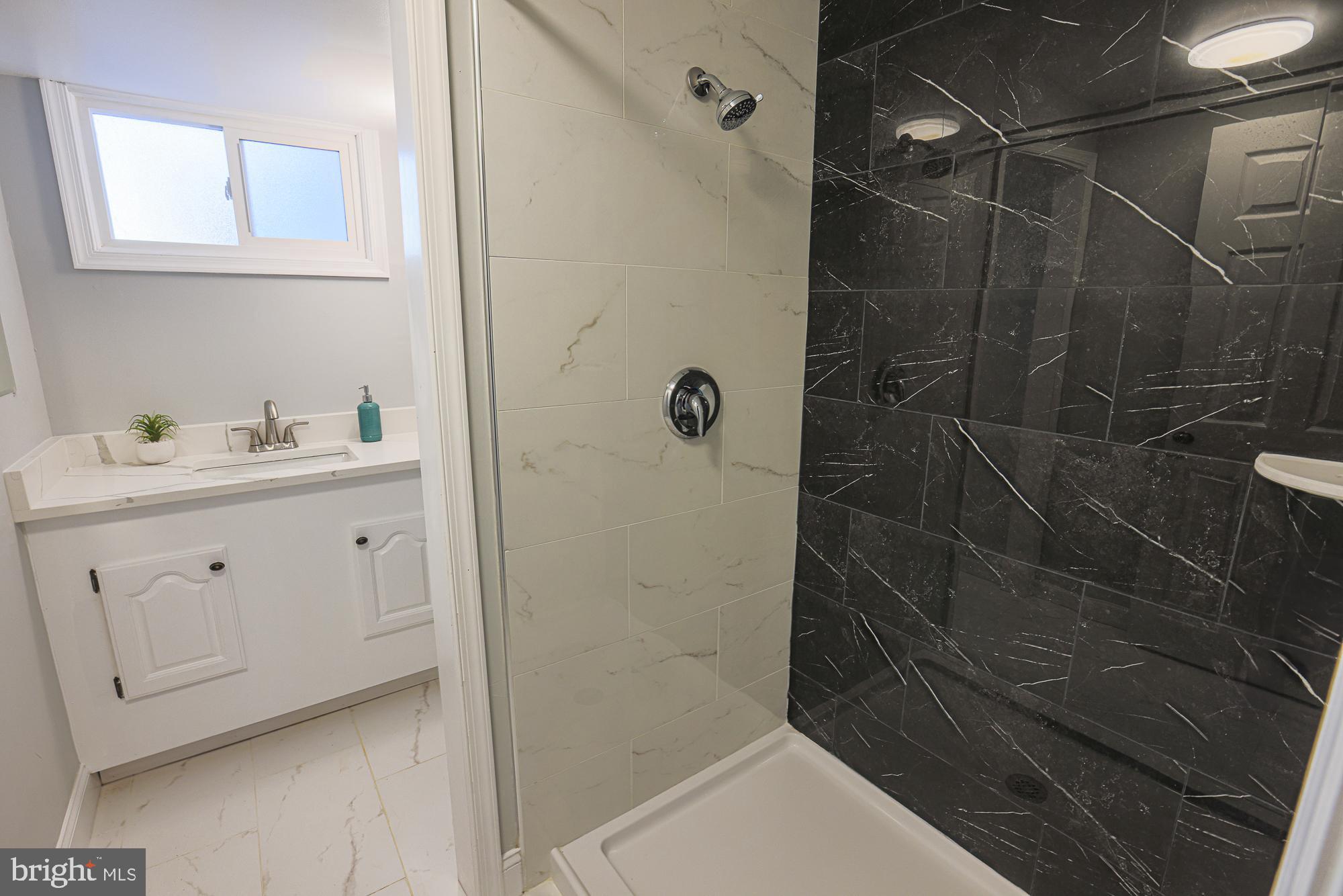 BUCKINGHAM ESTATES - Residential