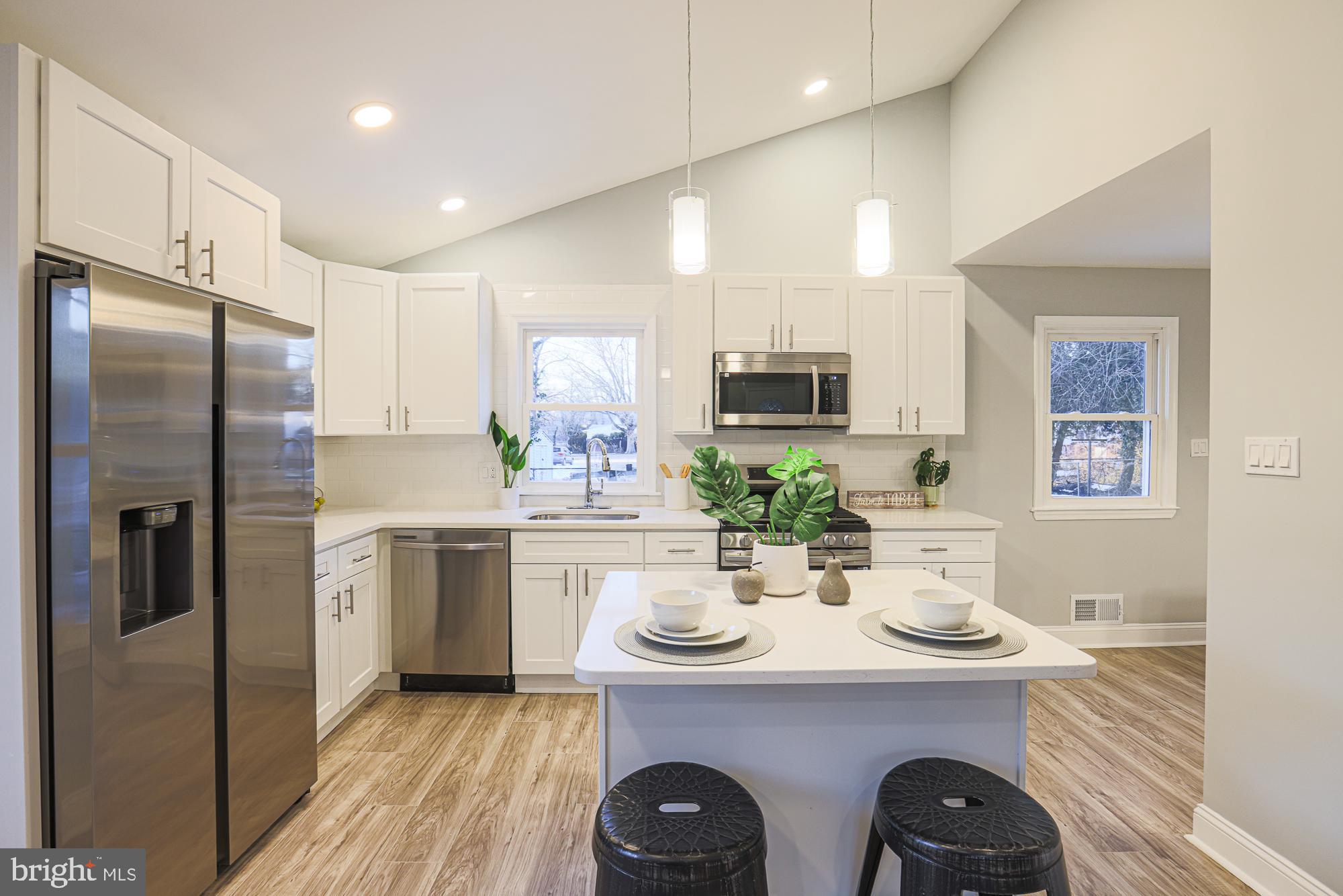 BUCKINGHAM ESTATES - Residential