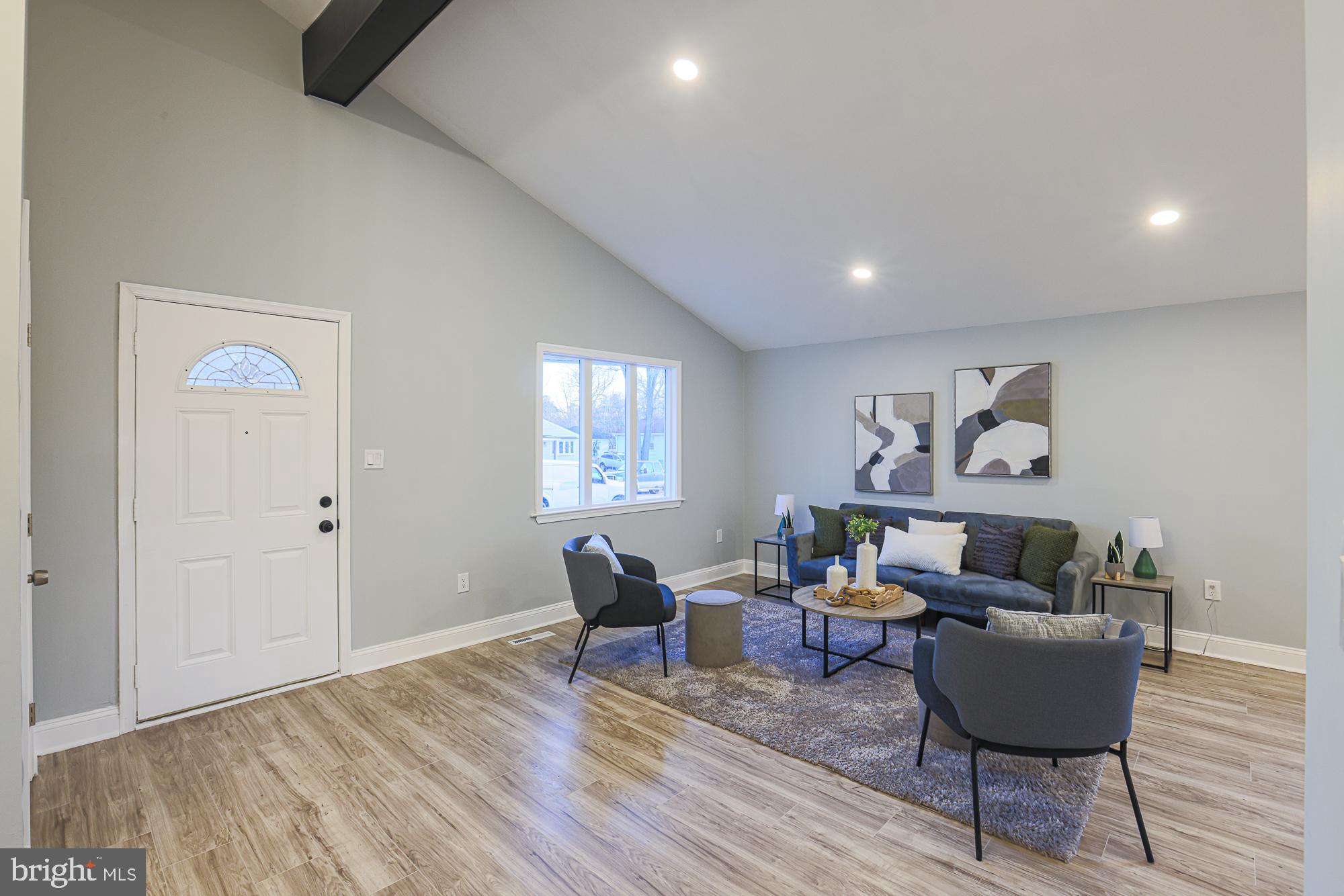 BUCKINGHAM ESTATES - Residential