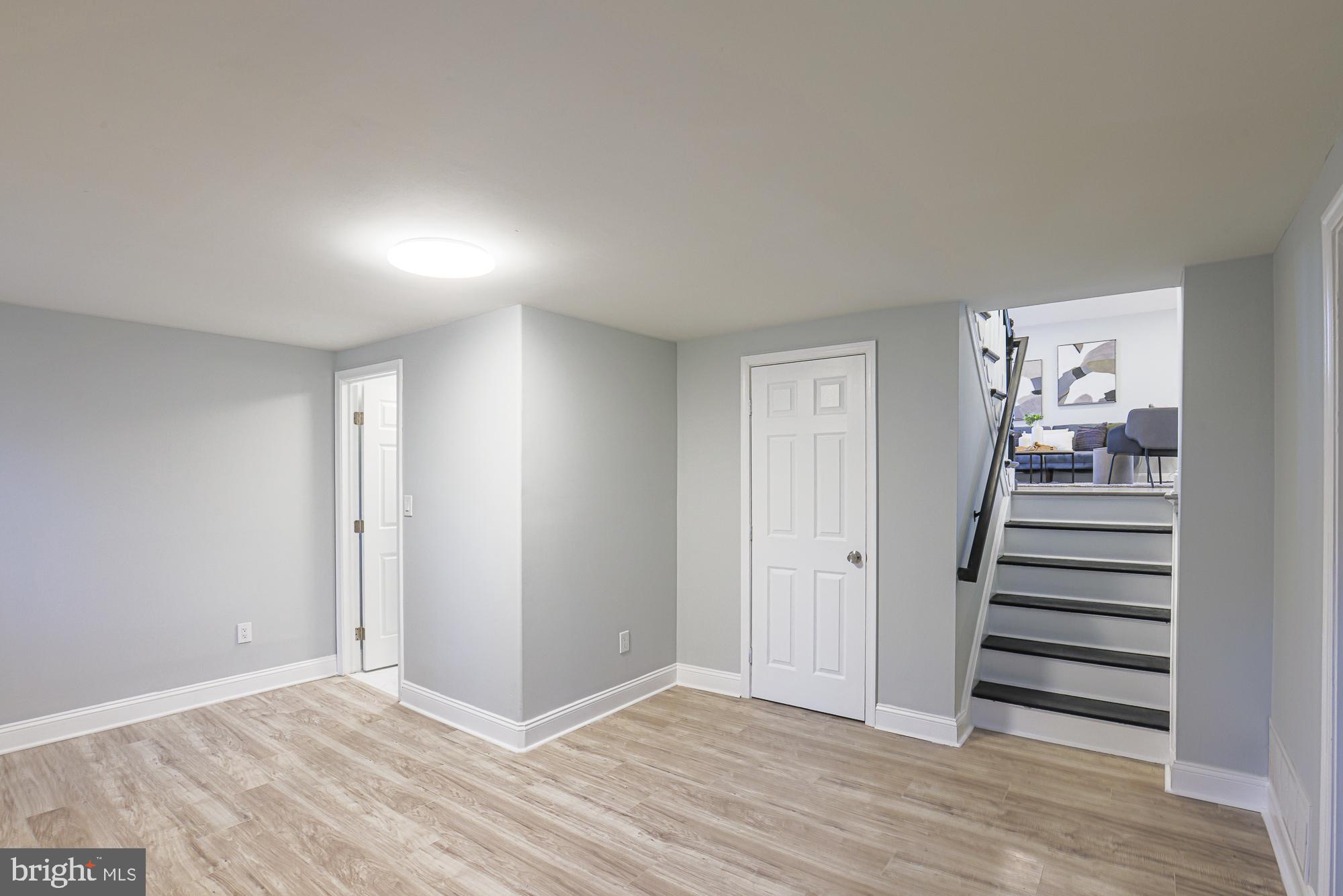 BUCKINGHAM ESTATES - Residential