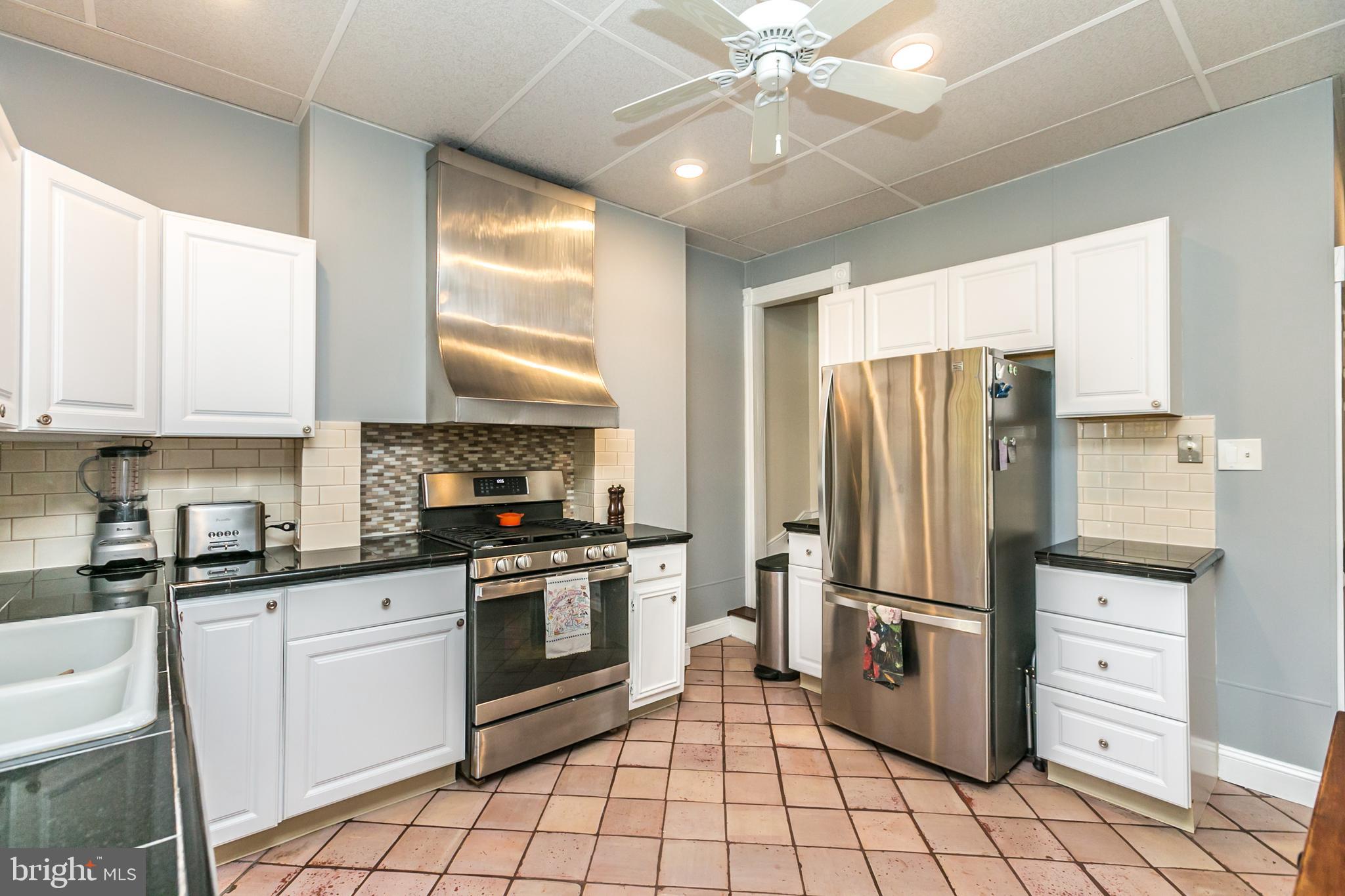 CHARLES VILLAGE - Residential