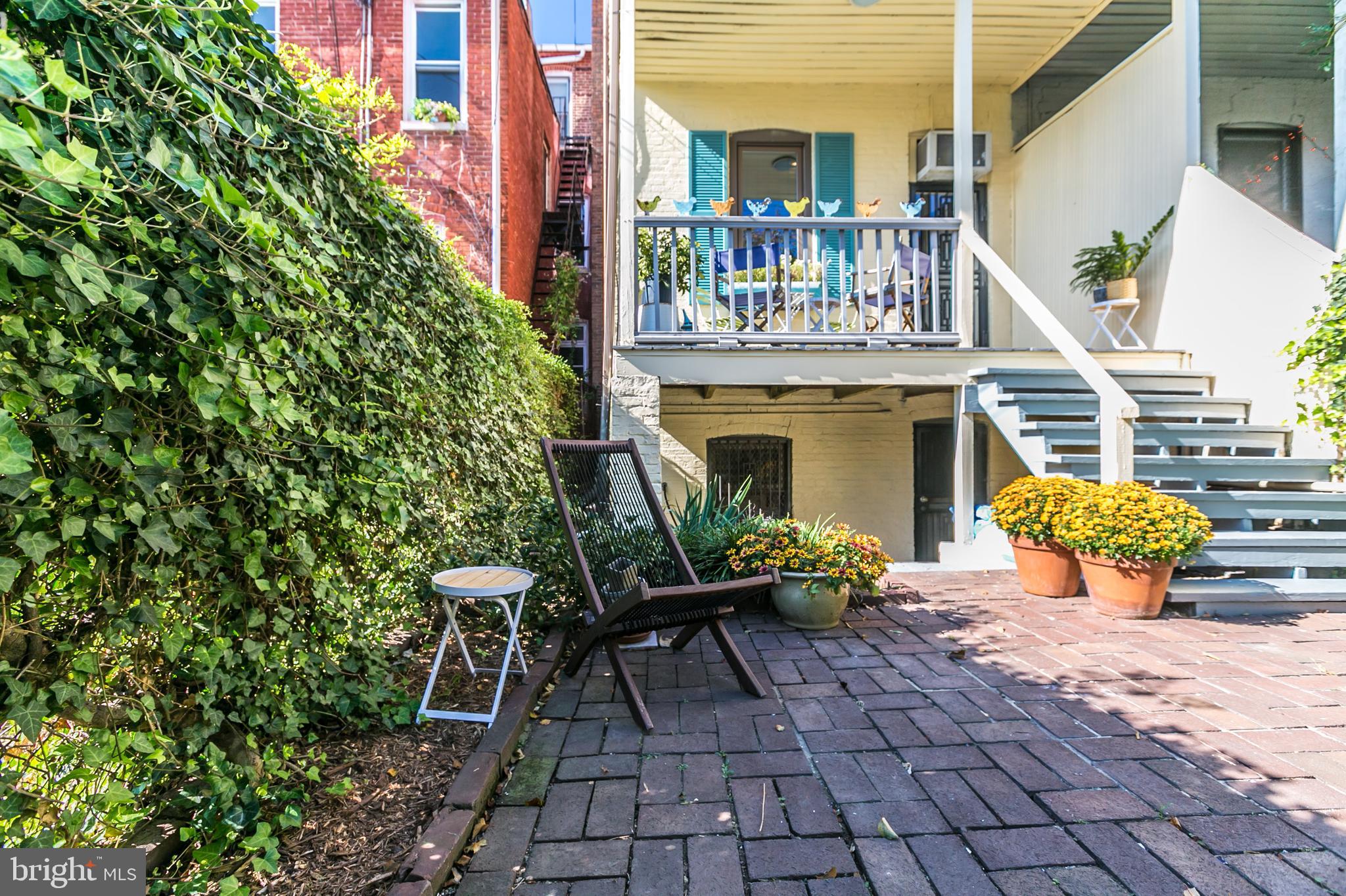 CHARLES VILLAGE - Residential