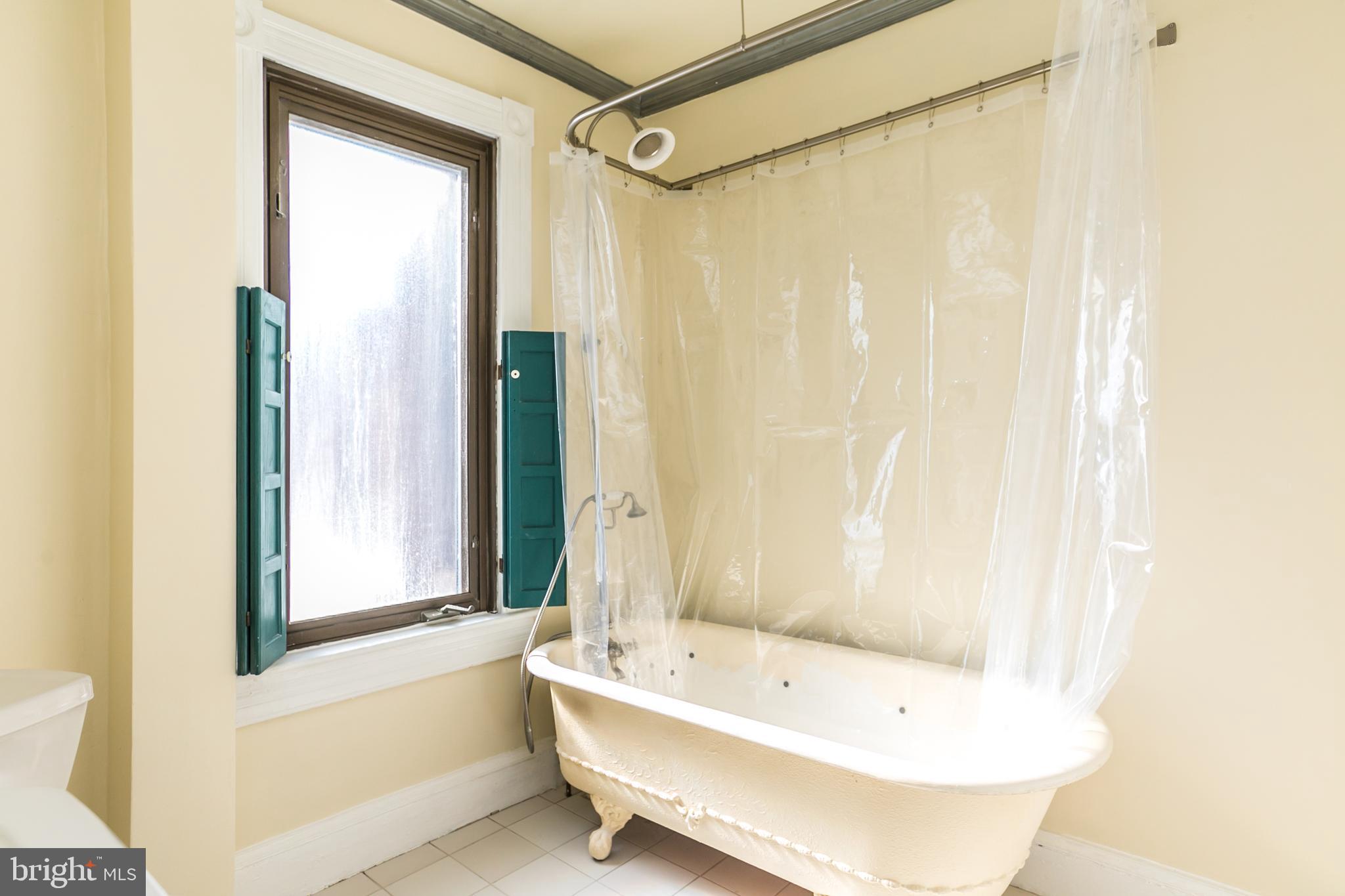 CHARLES VILLAGE - Residential