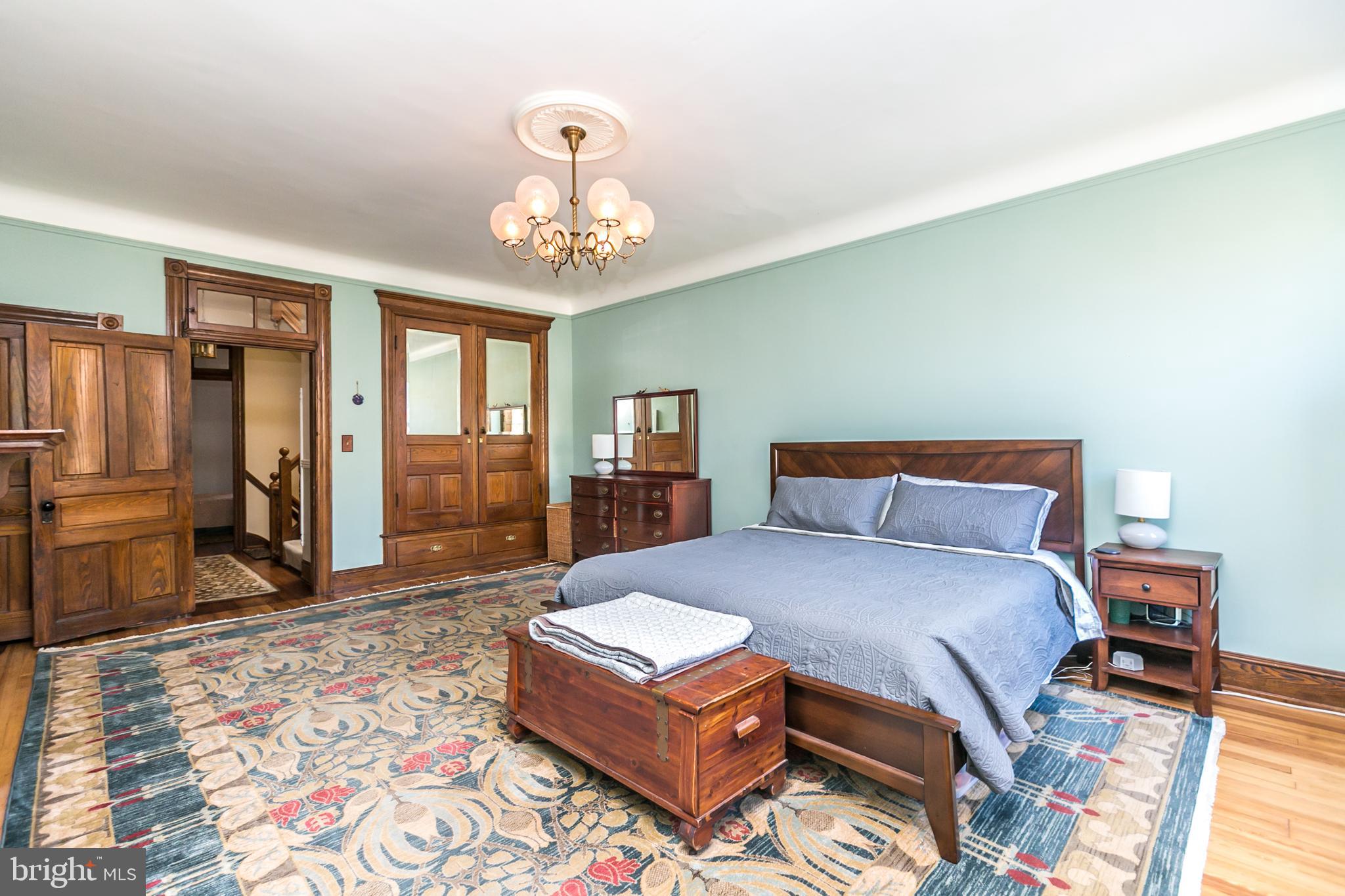 CHARLES VILLAGE - Residential