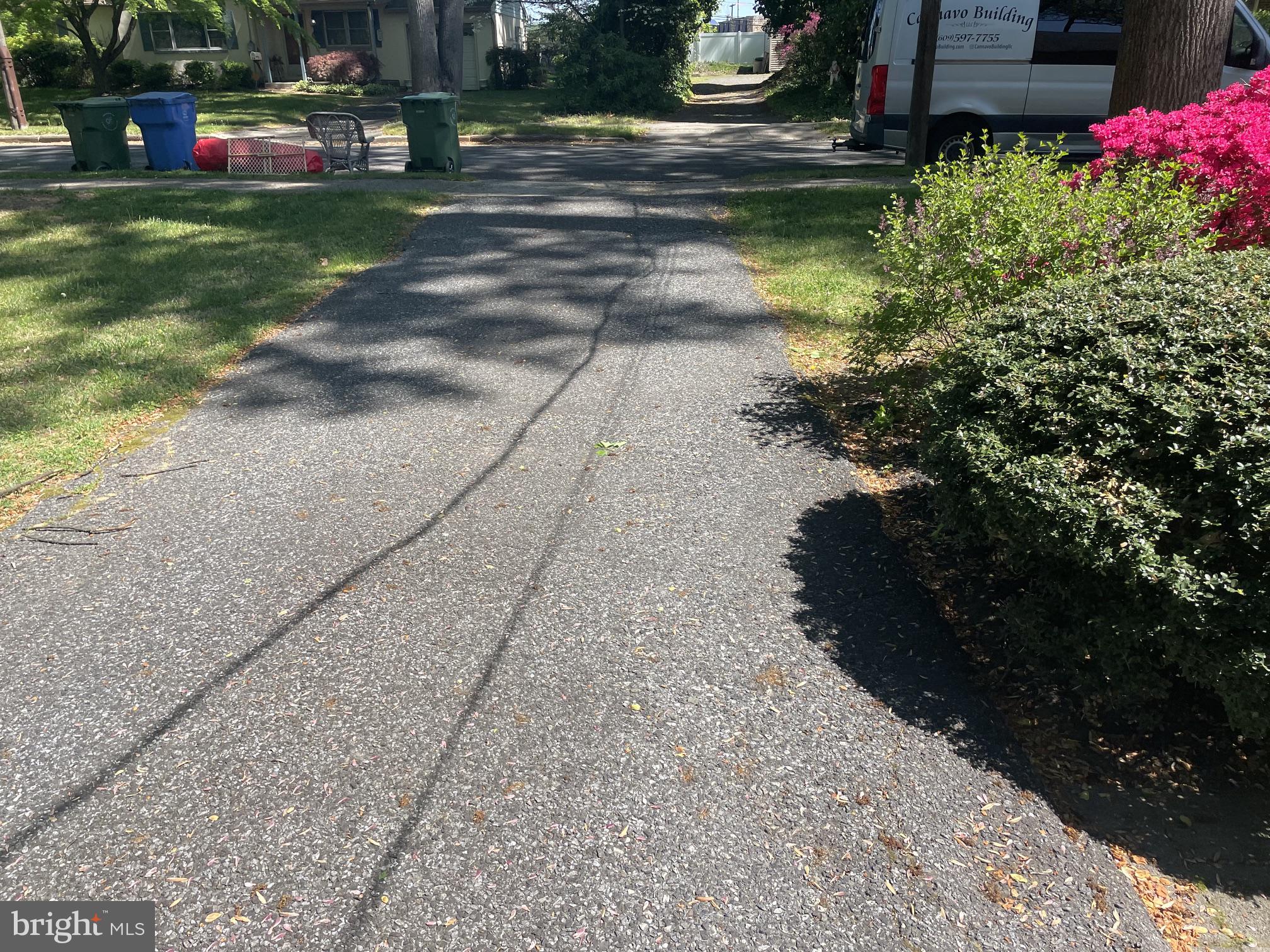 11 OREGON AVENUE