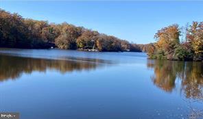STRATFORD HARBOUR - Land