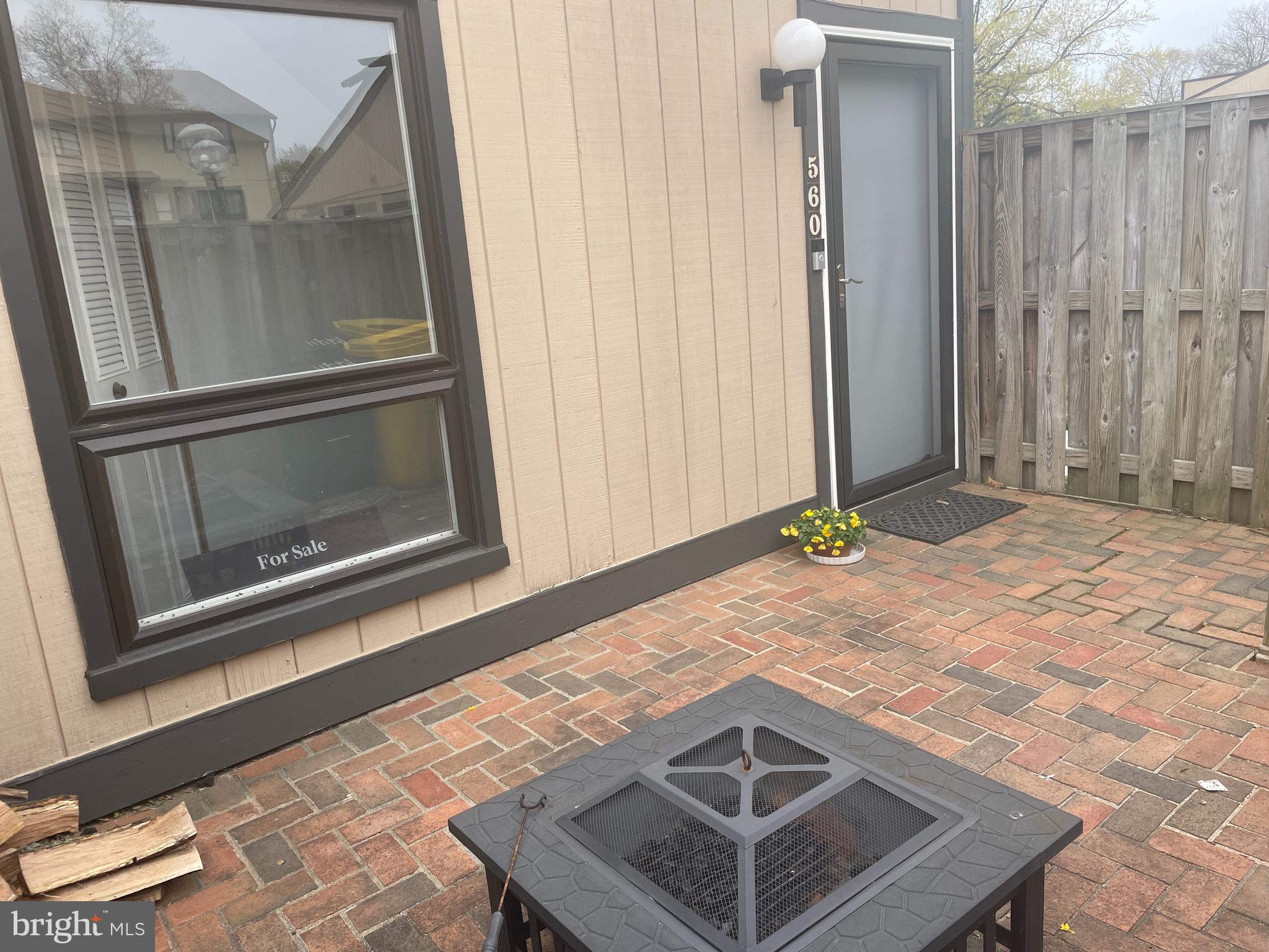 WOODSIDE SQUARE - Residential