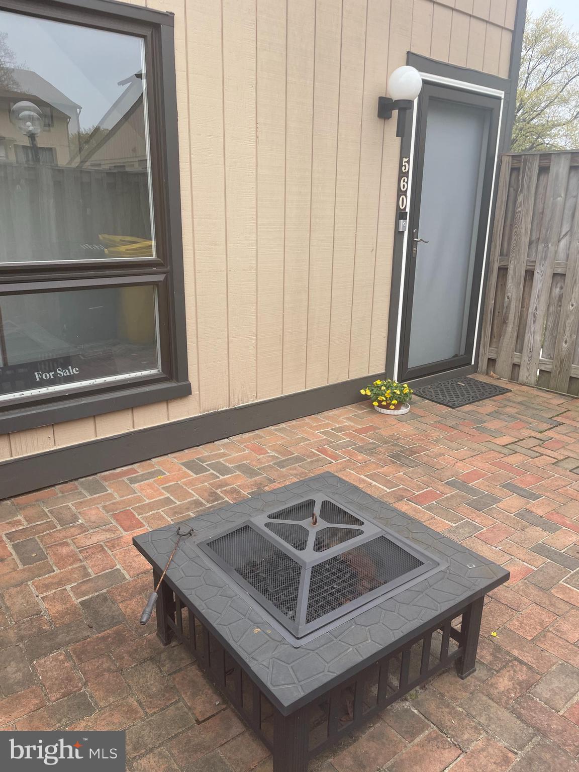 WOODSIDE SQUARE - Residential