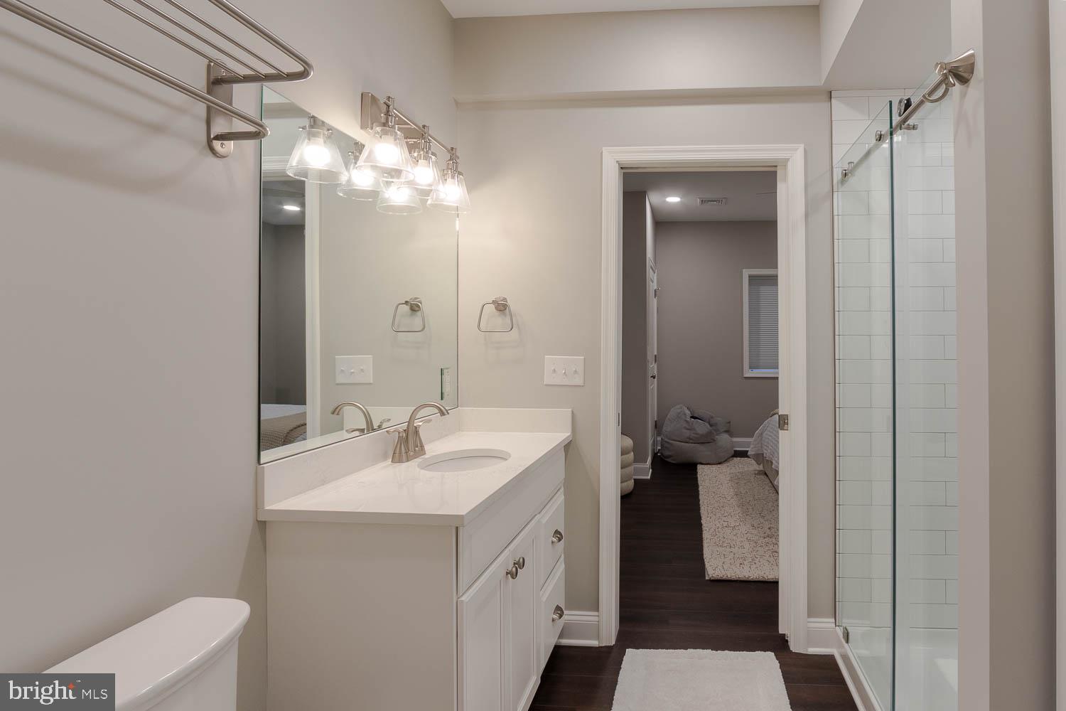 KINGSTON VILLAGE - Residential