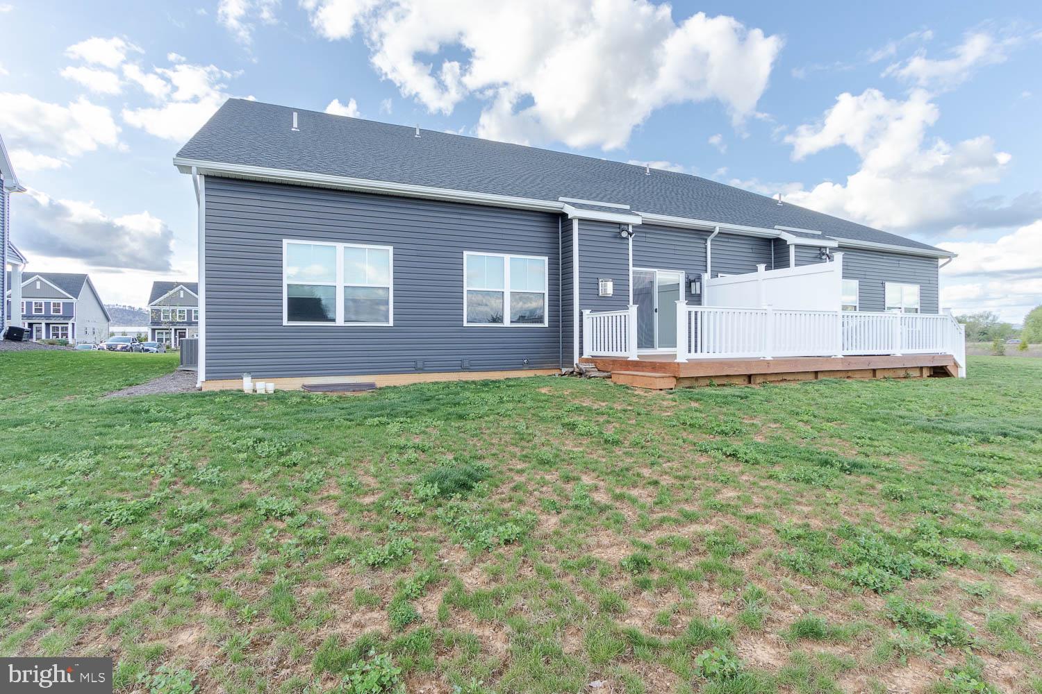 KINGSTON VILLAGE - Residential