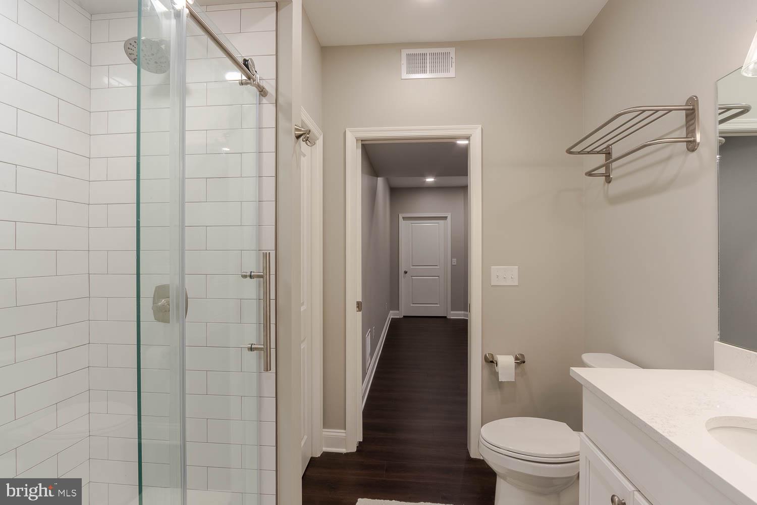 KINGSTON VILLAGE - Residential