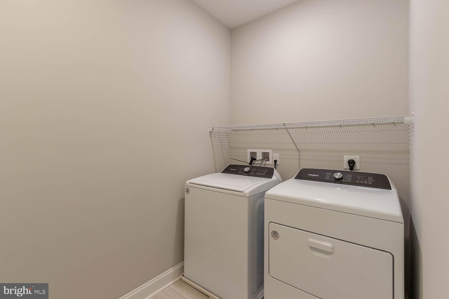 KINGSTON VILLAGE - Residential