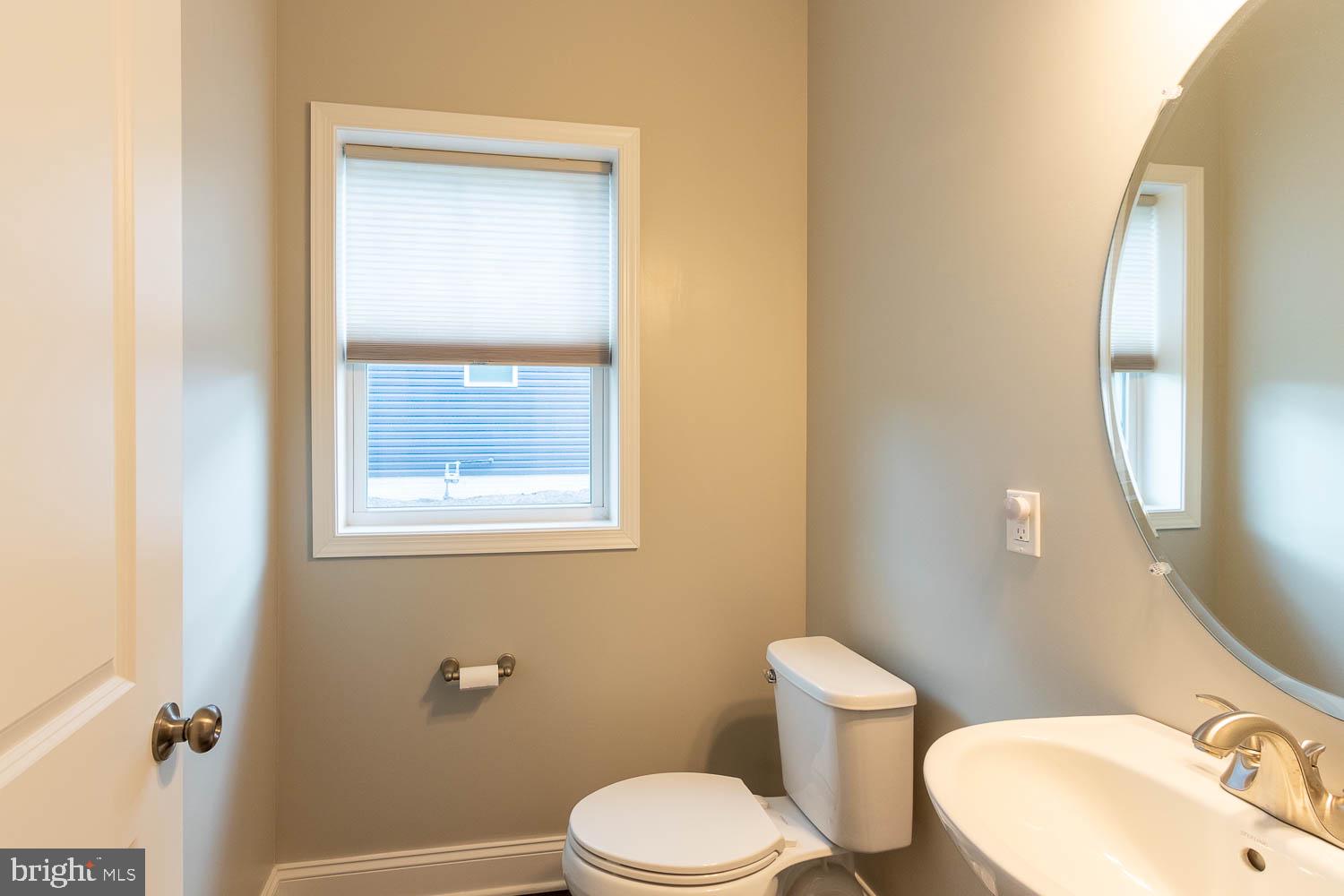 KINGSTON VILLAGE - Residential