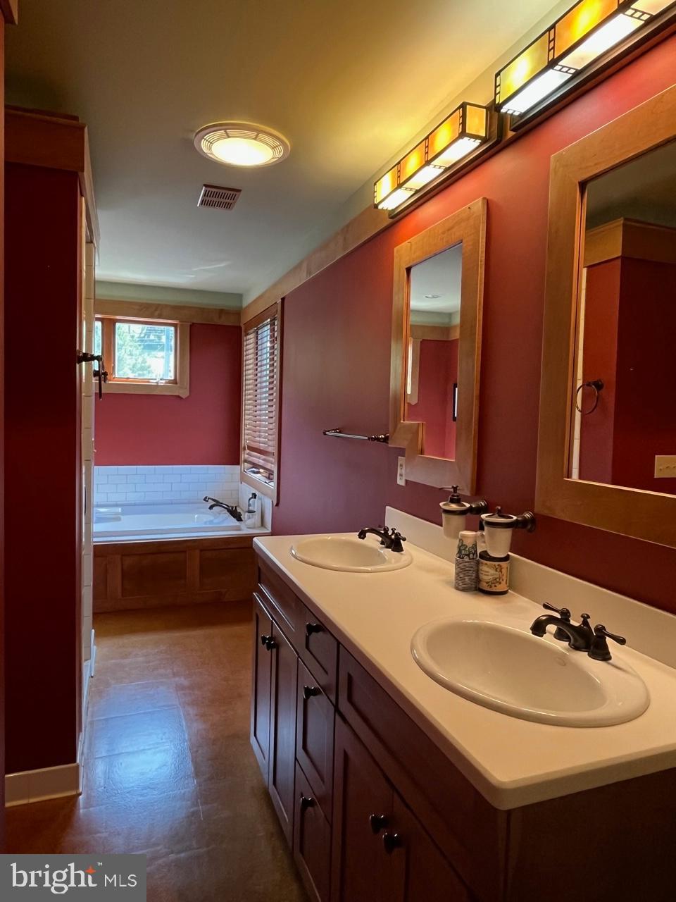 DEEP CREEK LAKE - Residential