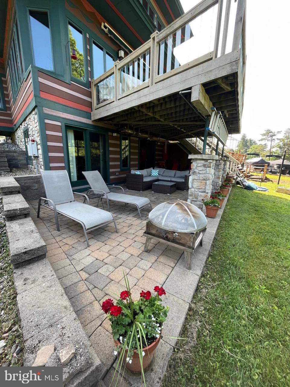 DEEP CREEK LAKE - Residential