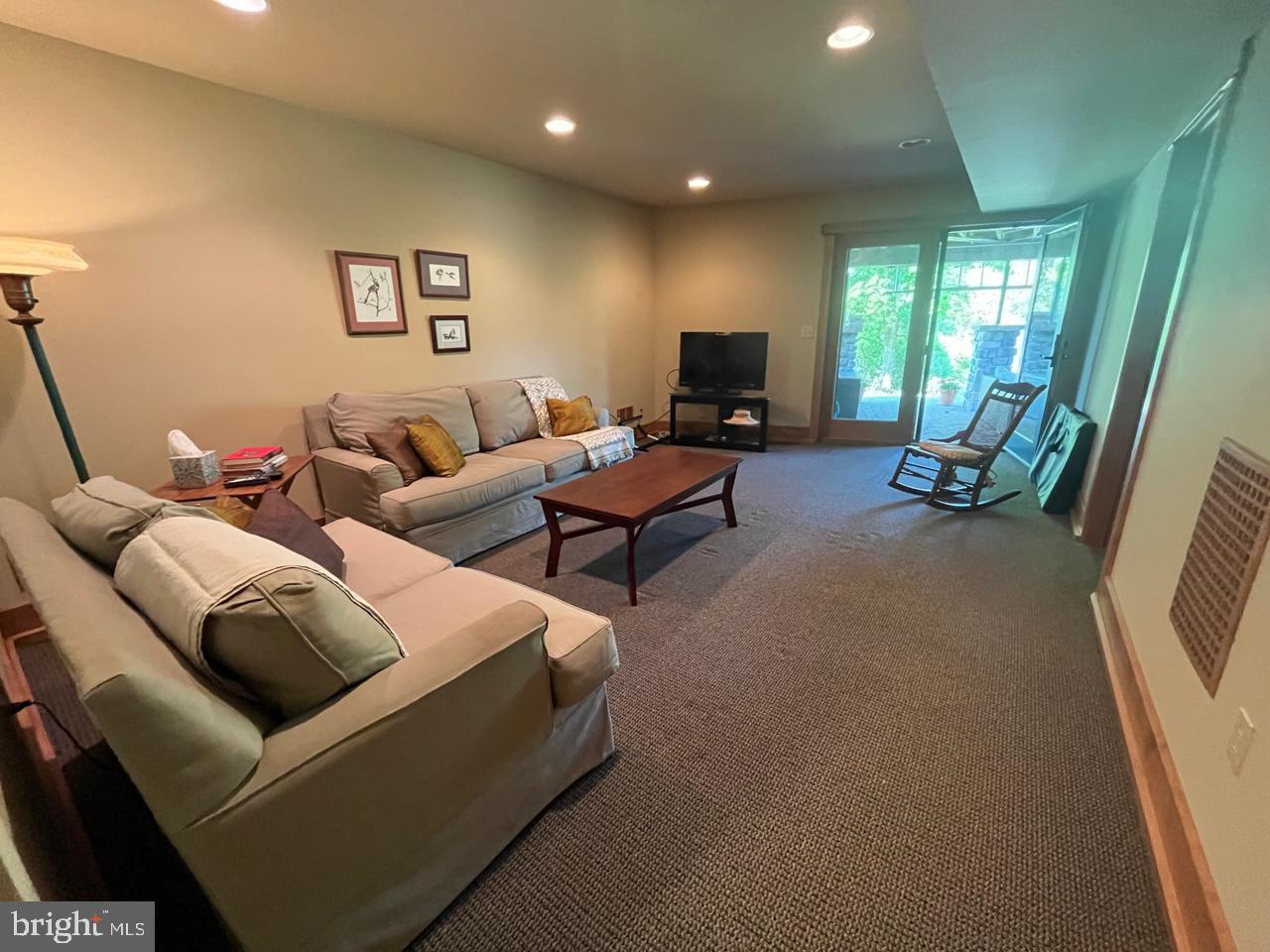 DEEP CREEK LAKE - Residential