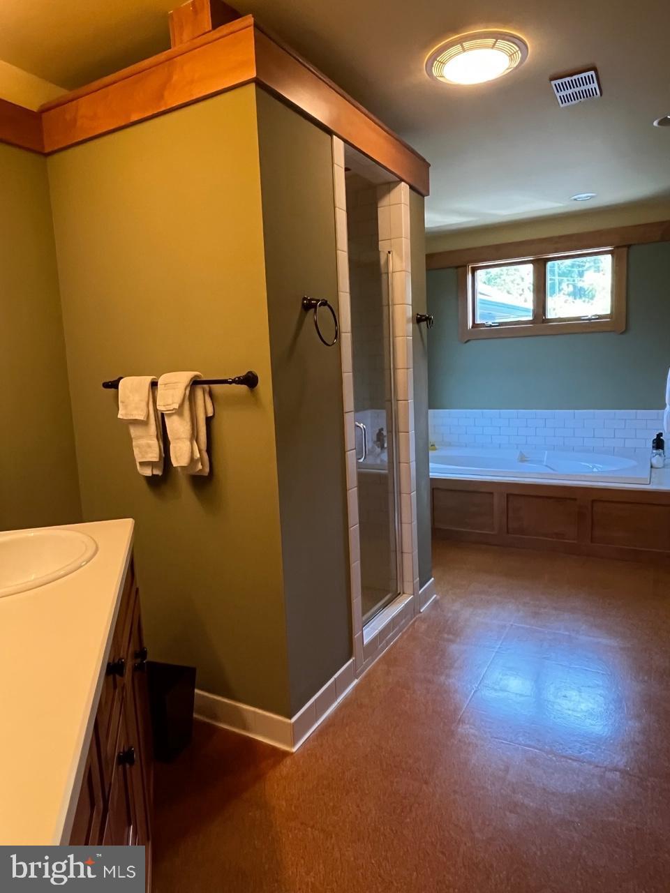 DEEP CREEK LAKE - Residential