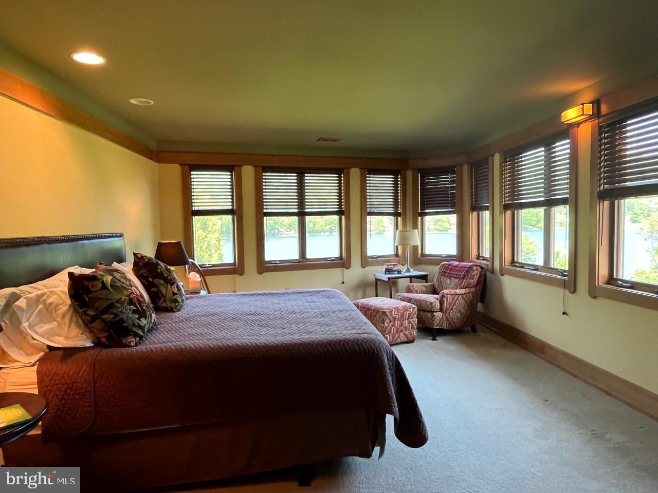 DEEP CREEK LAKE - Residential