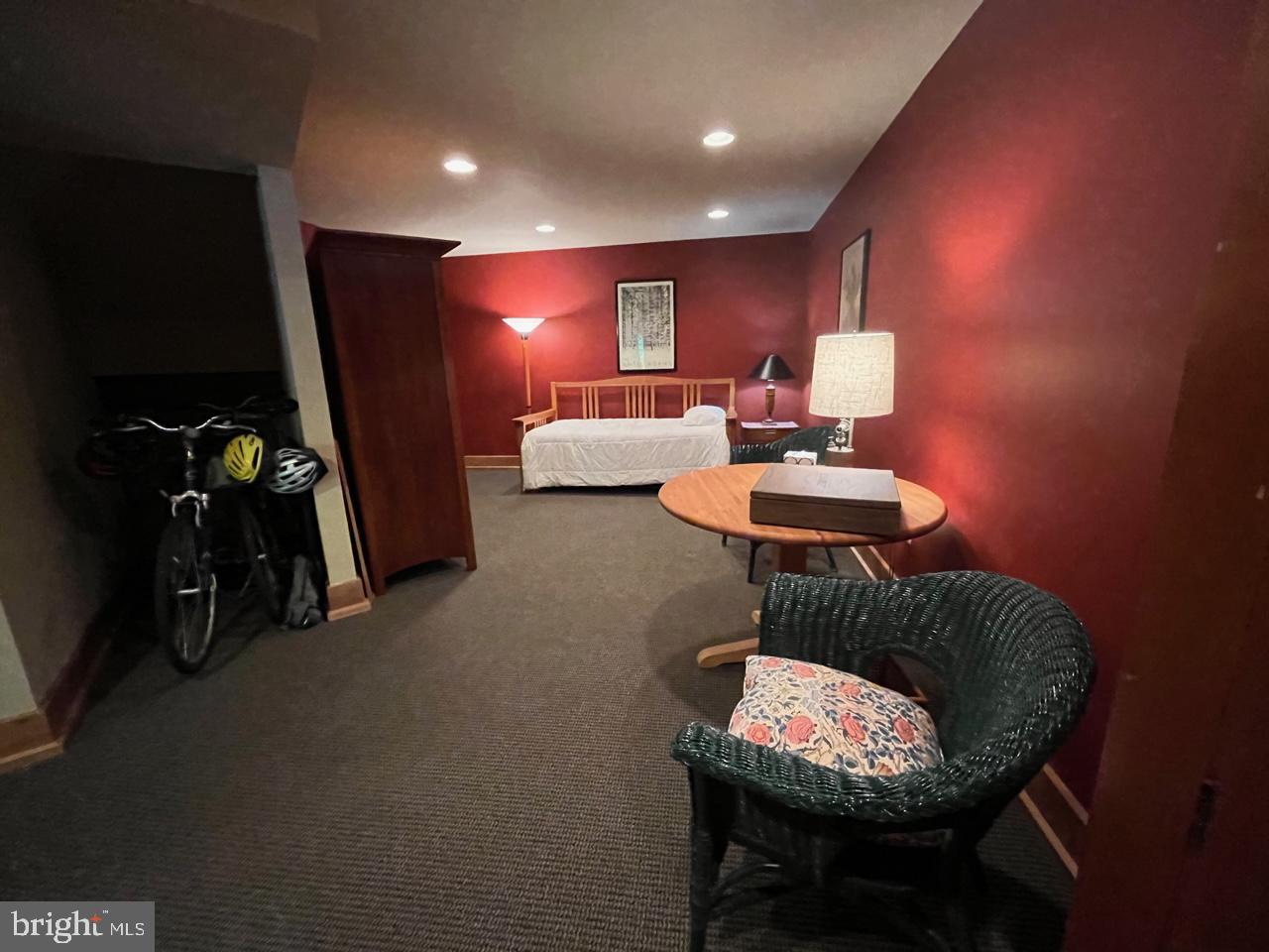 DEEP CREEK LAKE - Residential