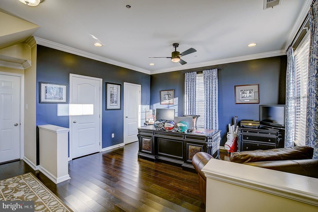 474 N PALACE DRIVE