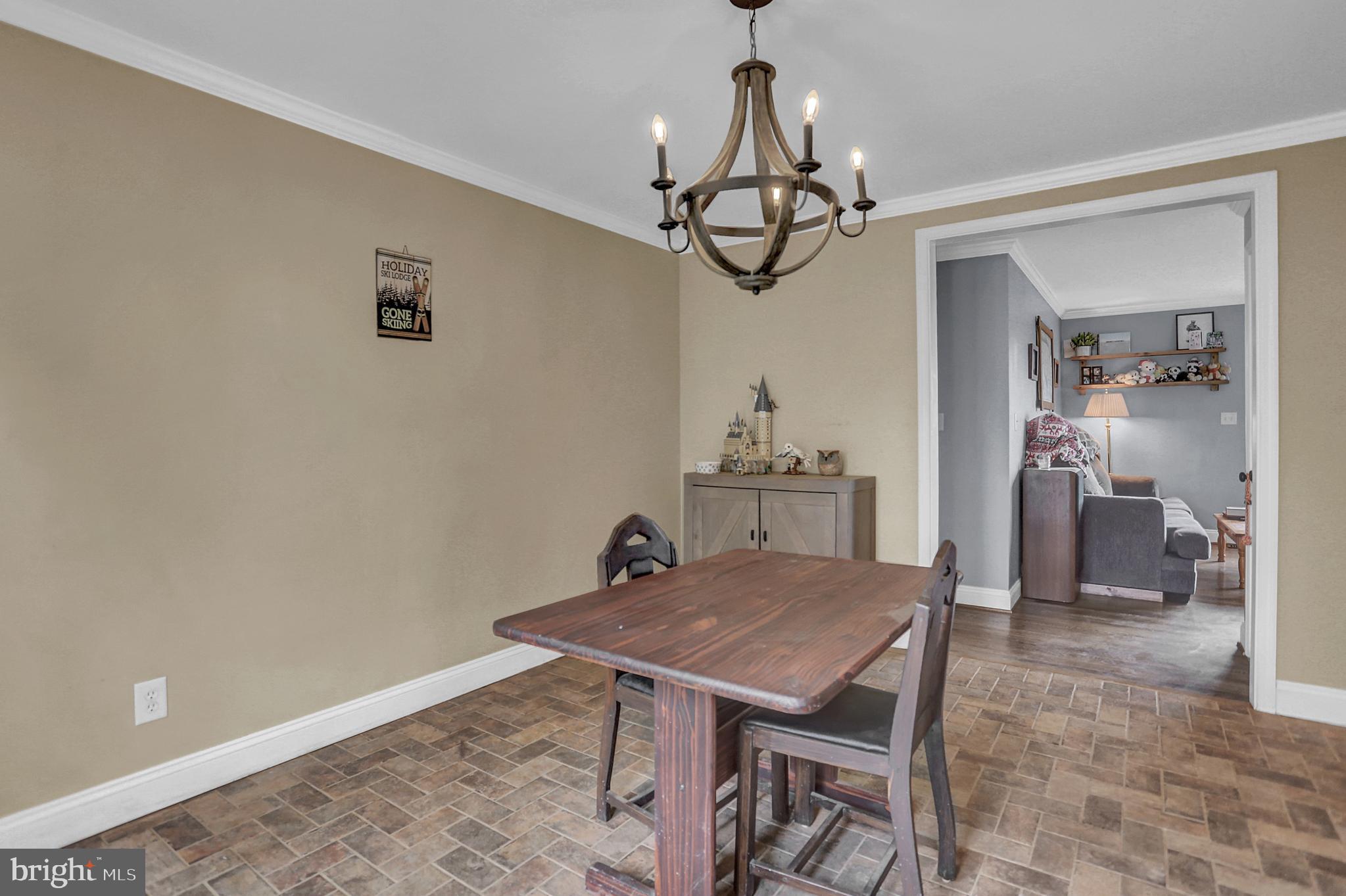 MYERS MANOR - Residential