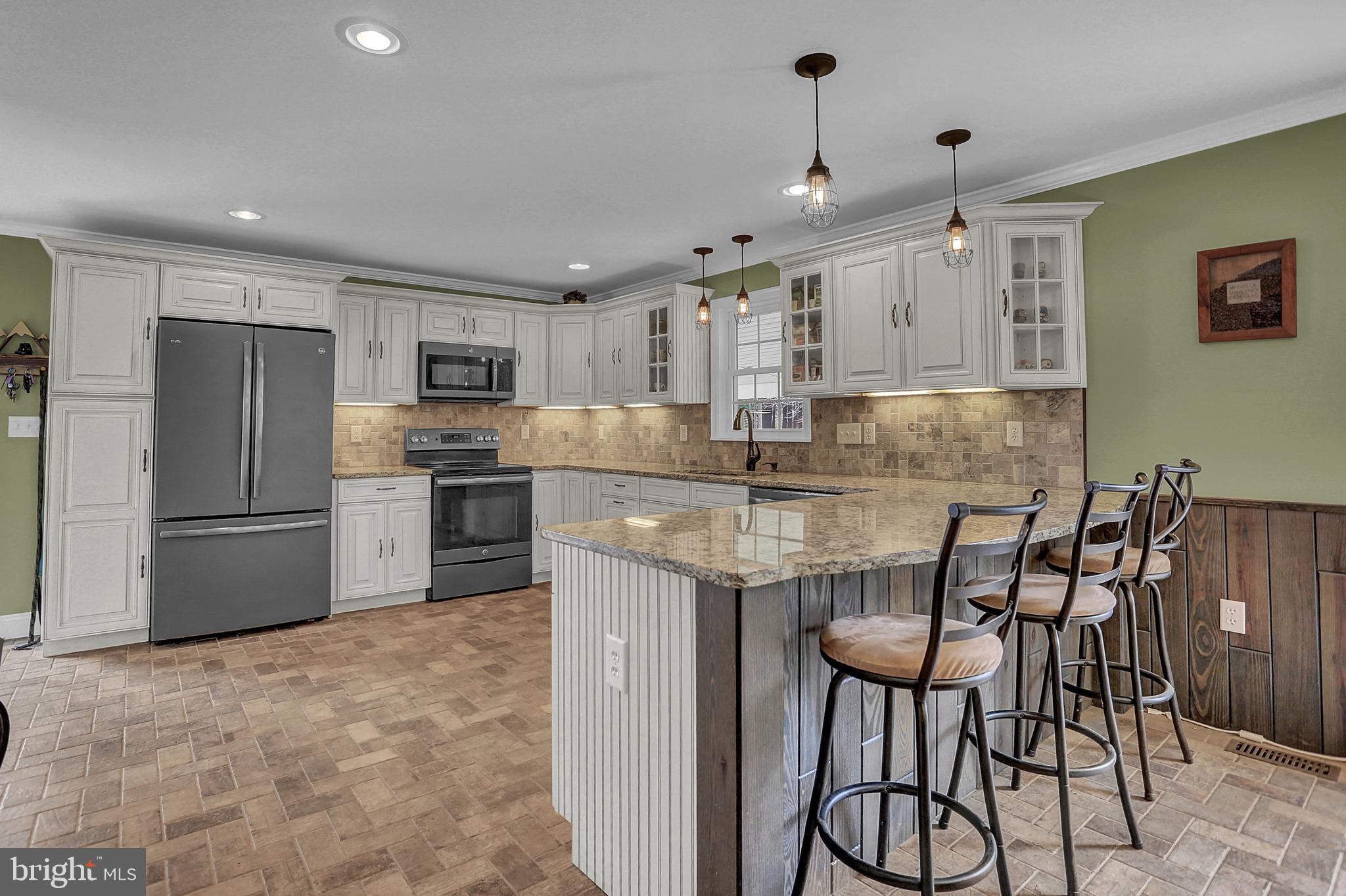 MYERS MANOR - Residential