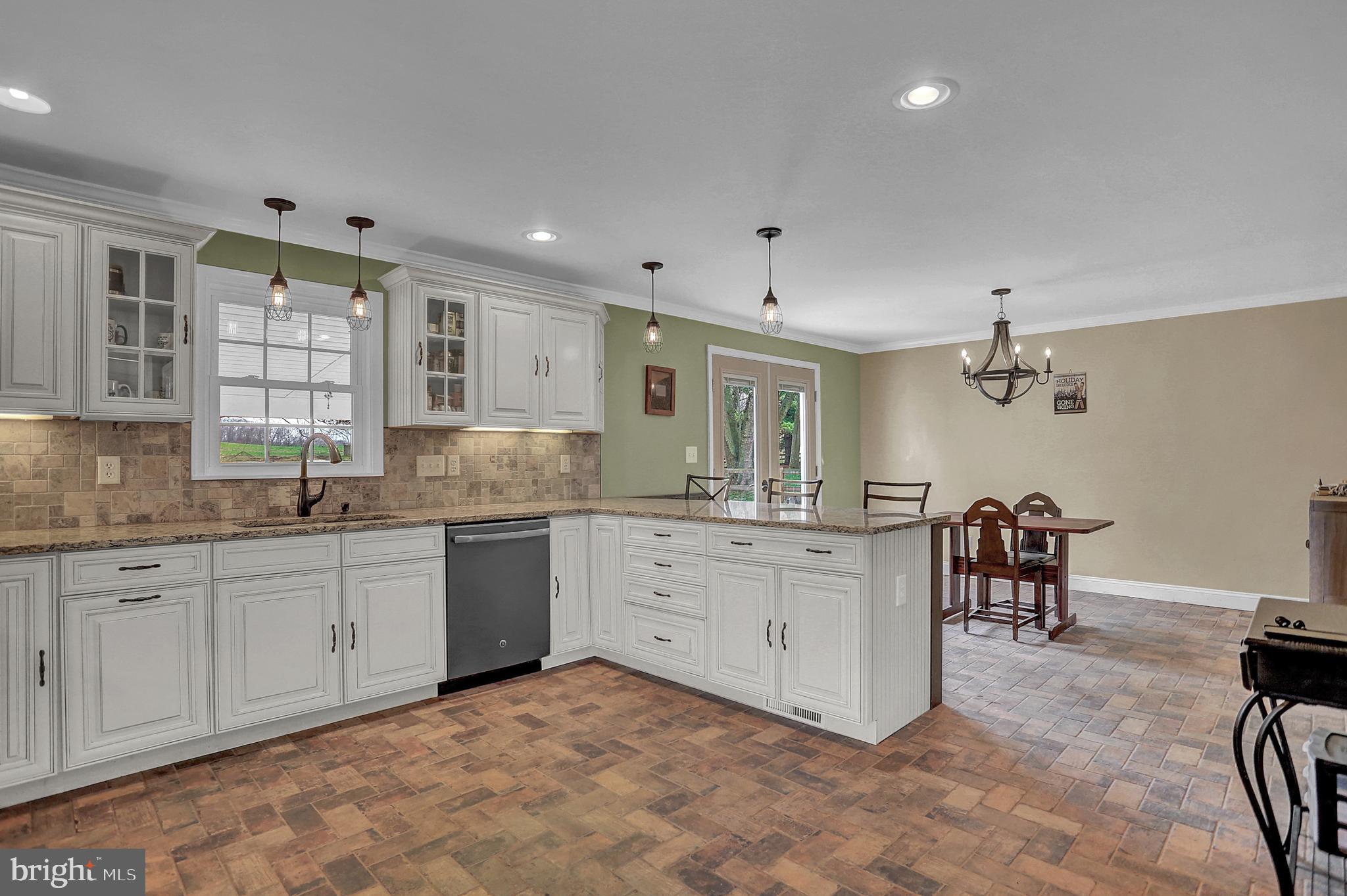 MYERS MANOR - Residential