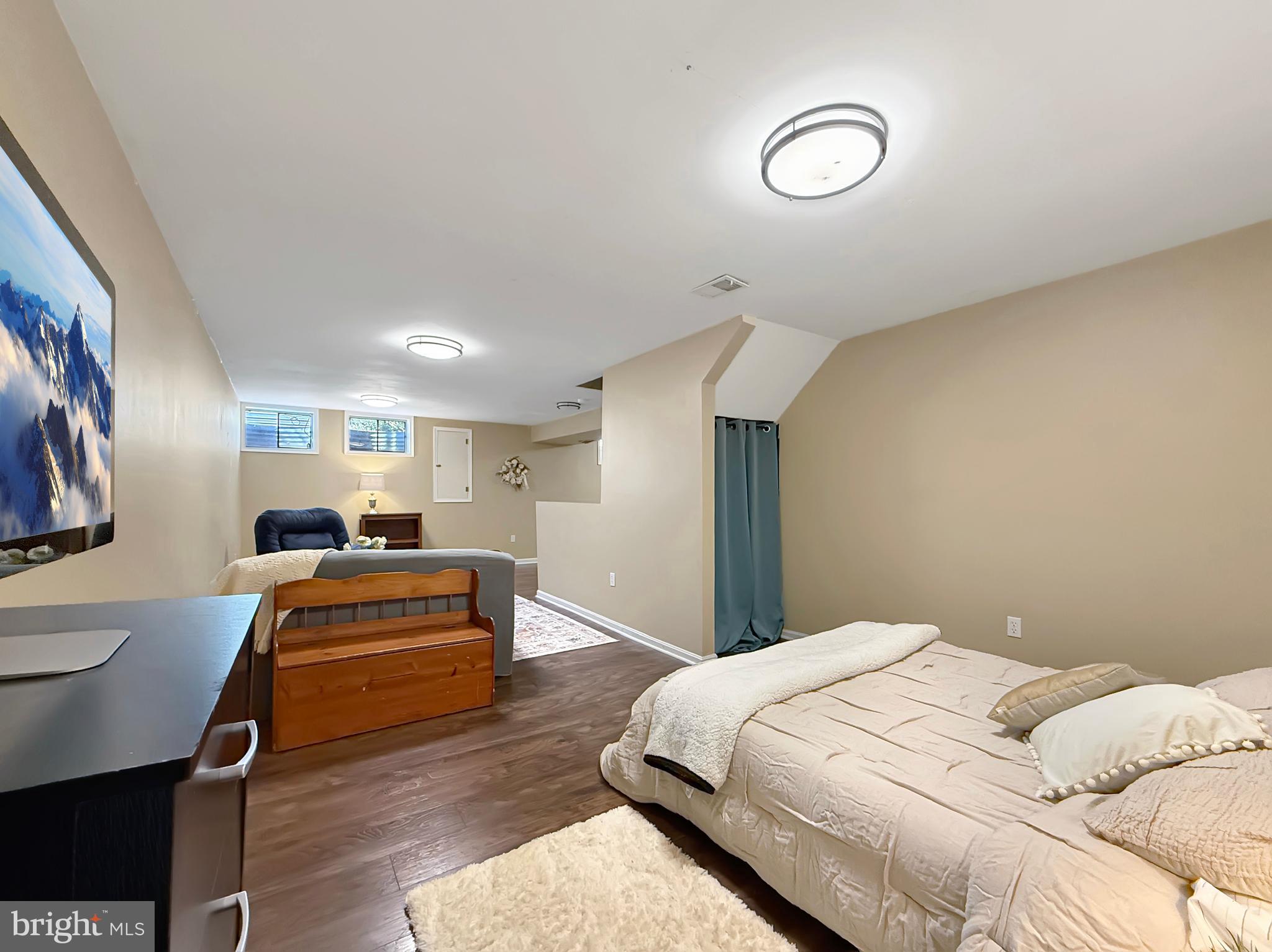 OLNEY OAKS - Residential