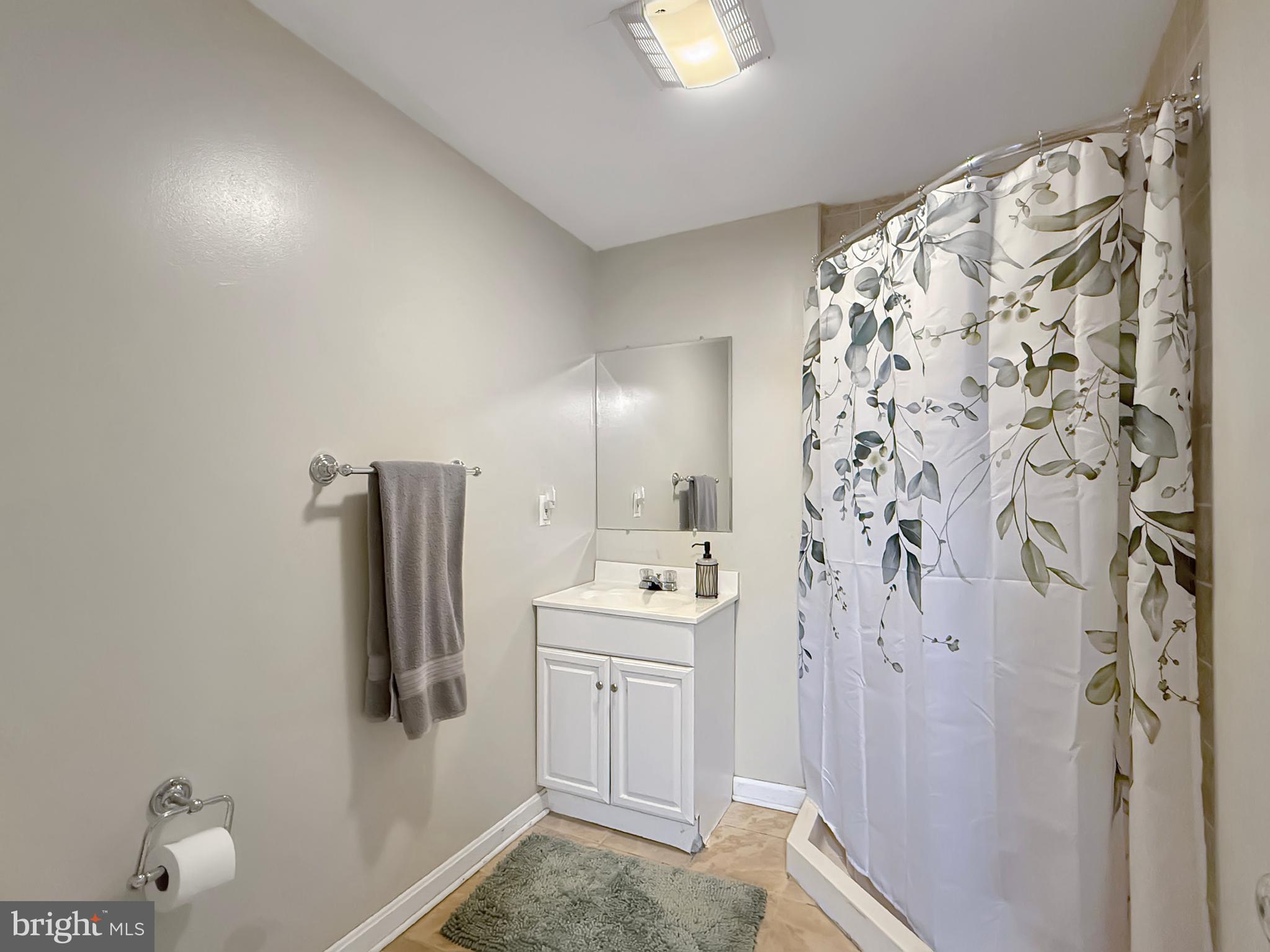 OLNEY OAKS - Residential