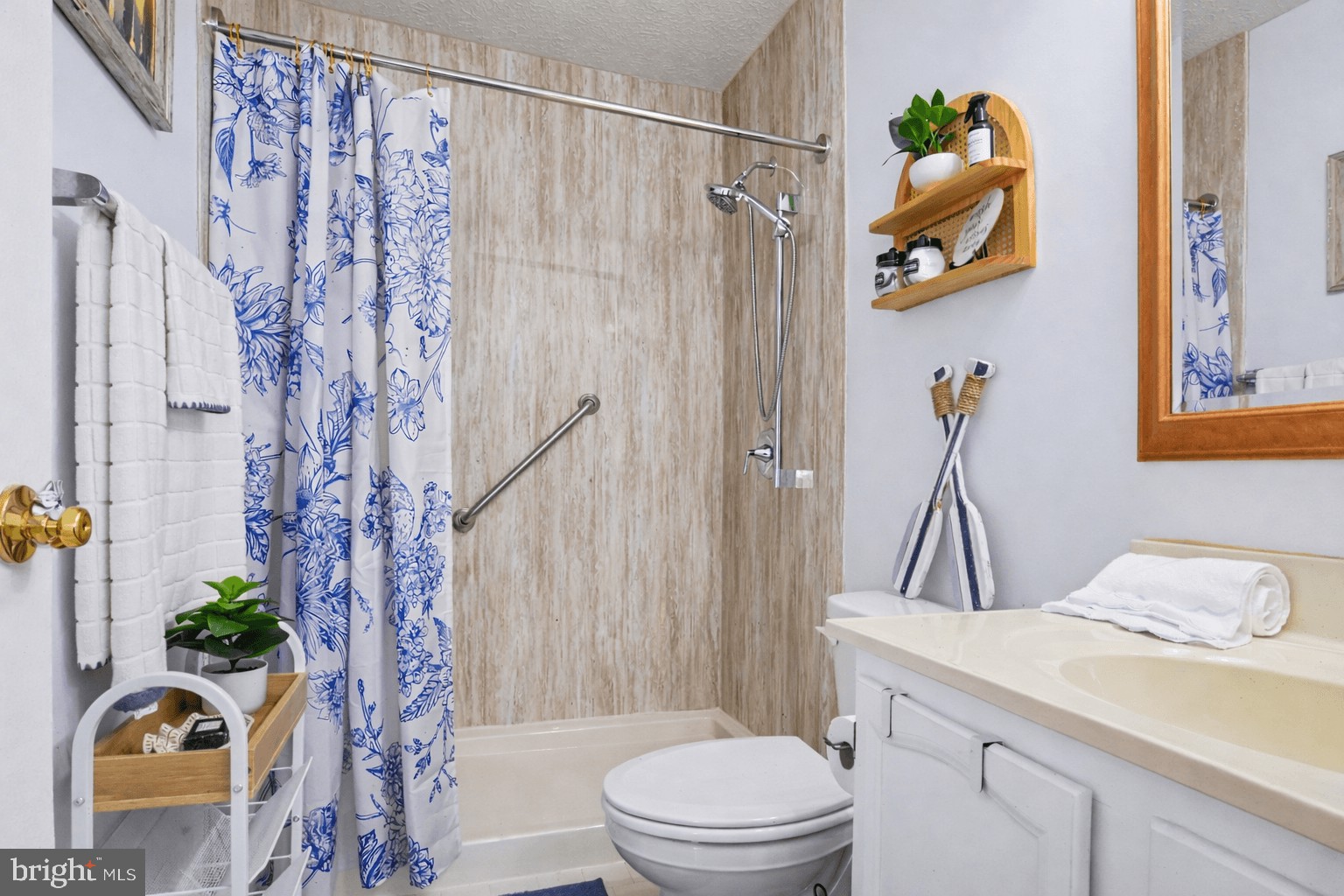 THE POND - Residential