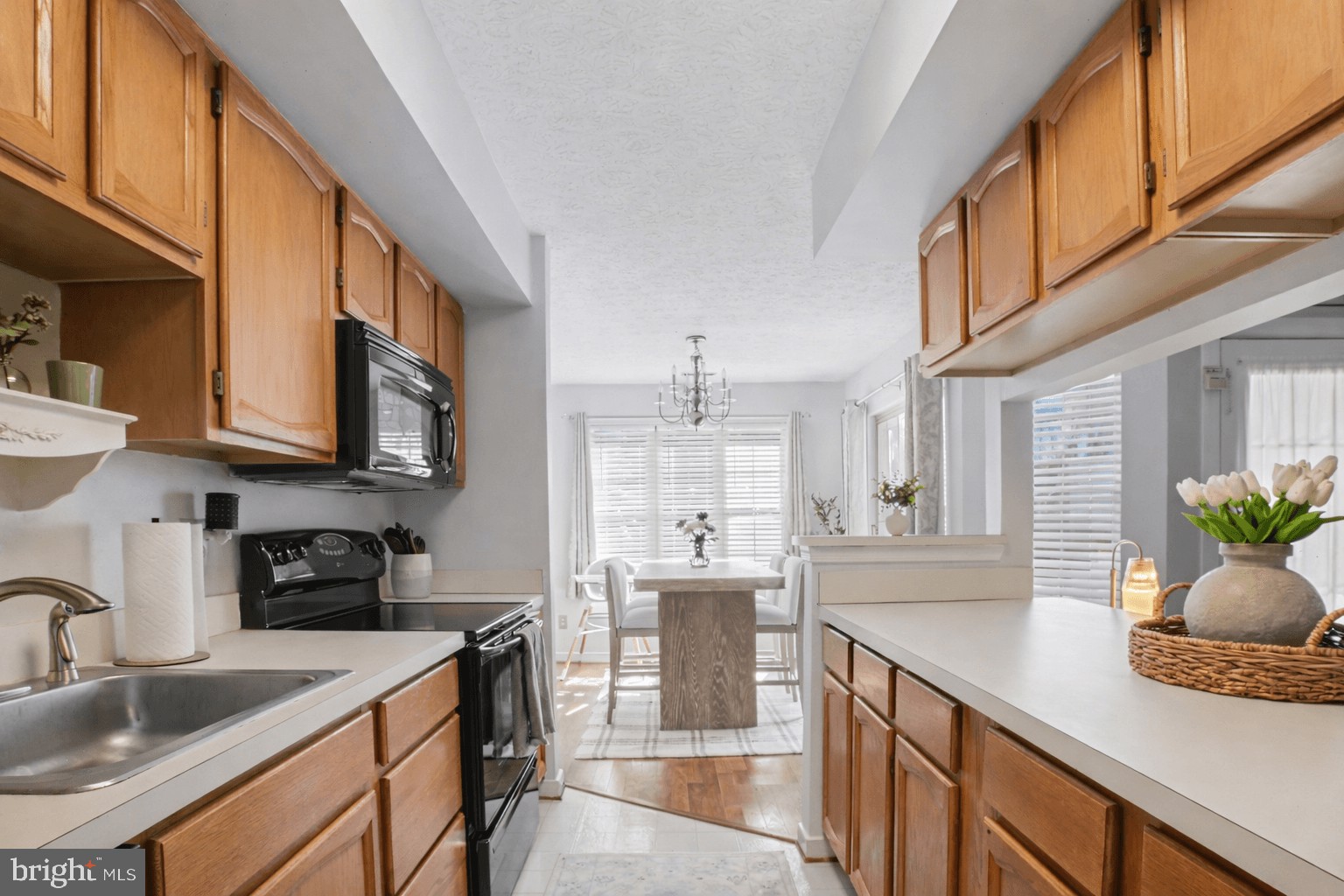 THE POND - Residential