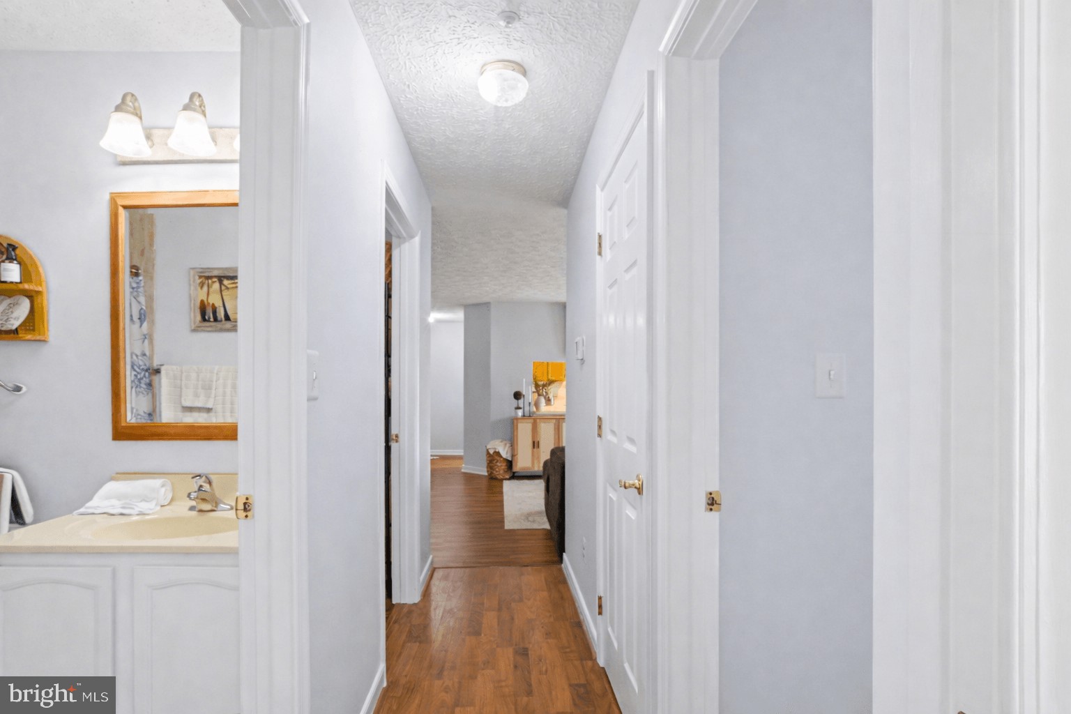 THE POND - Residential