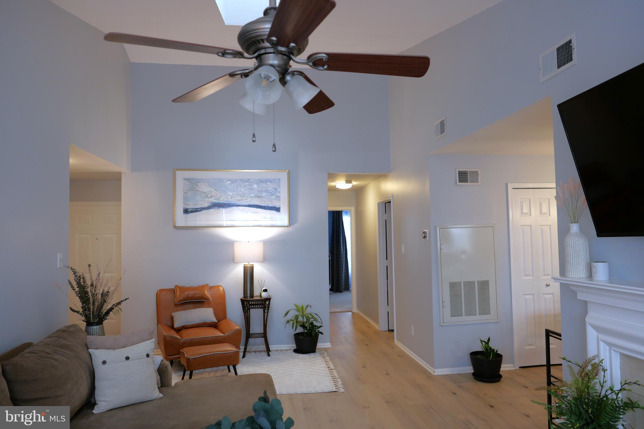 1114 HUNTMASTER TERRACE NE 301