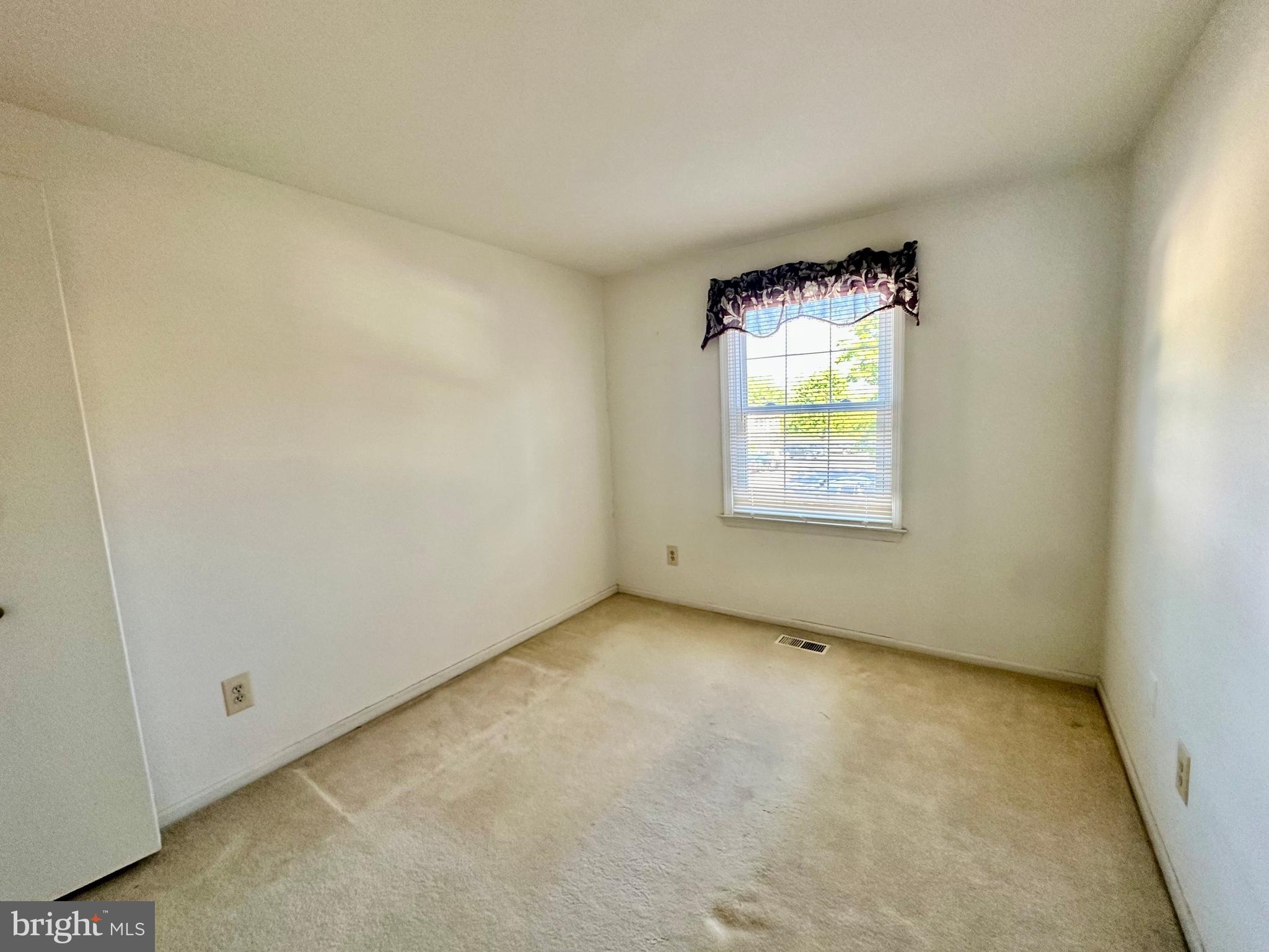 KINGS COURT - Residential