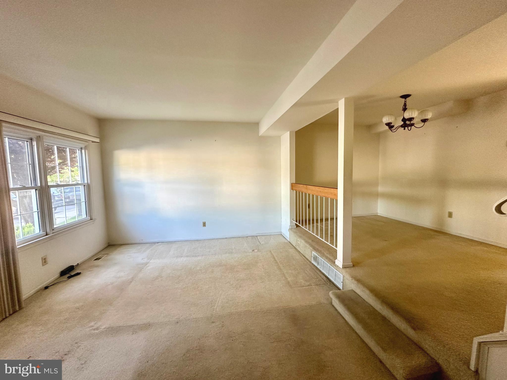 KINGS COURT - Residential