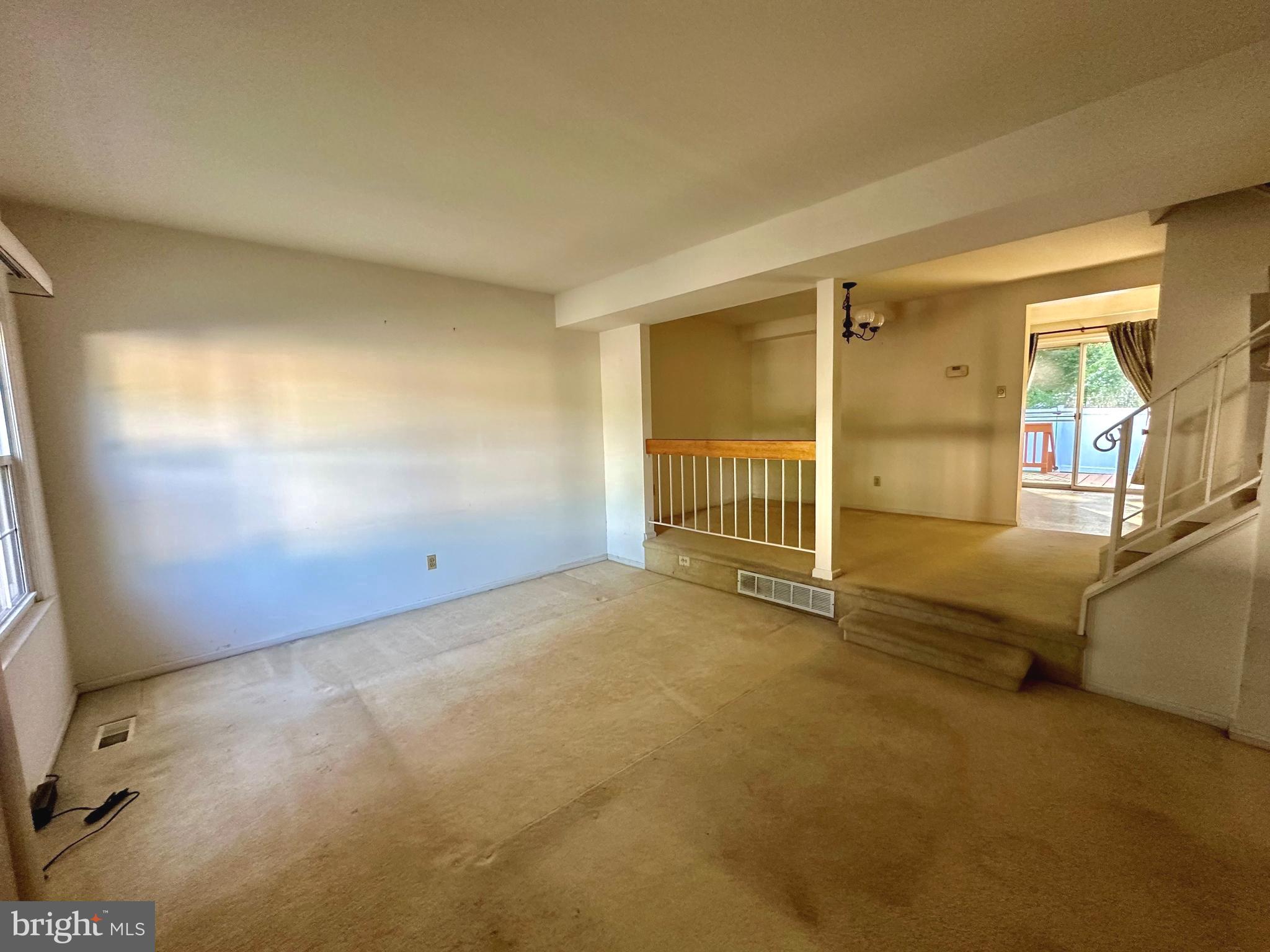 KINGS COURT - Residential