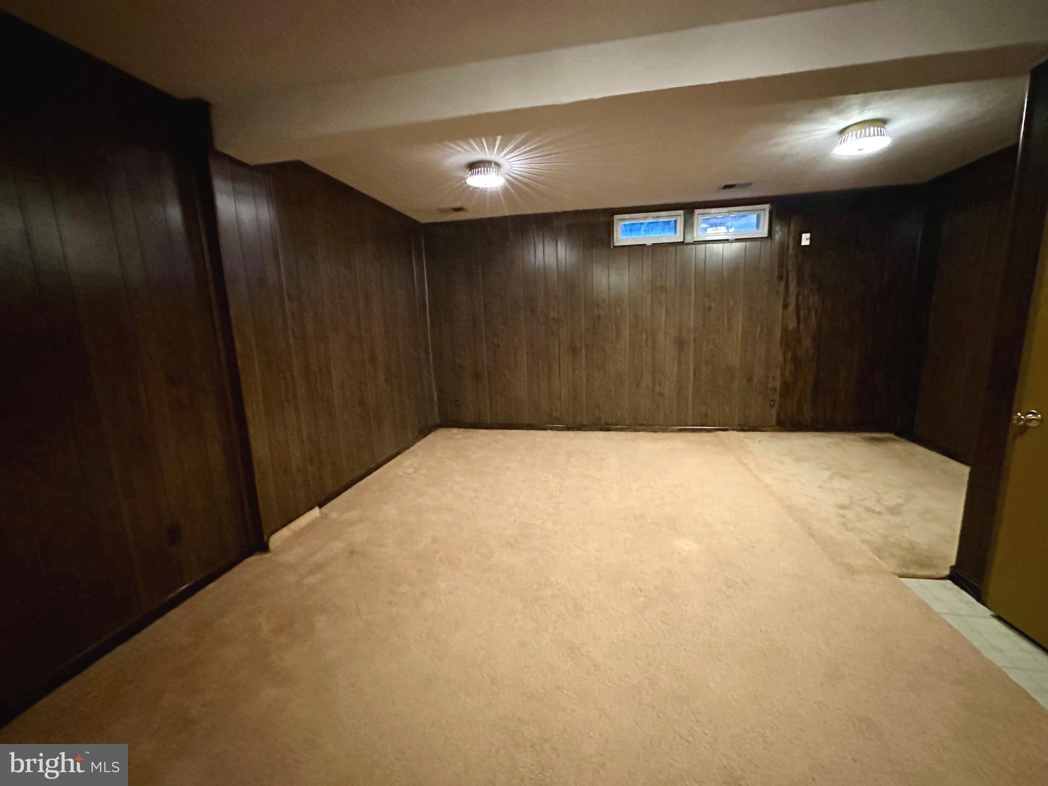 KINGS COURT - Residential