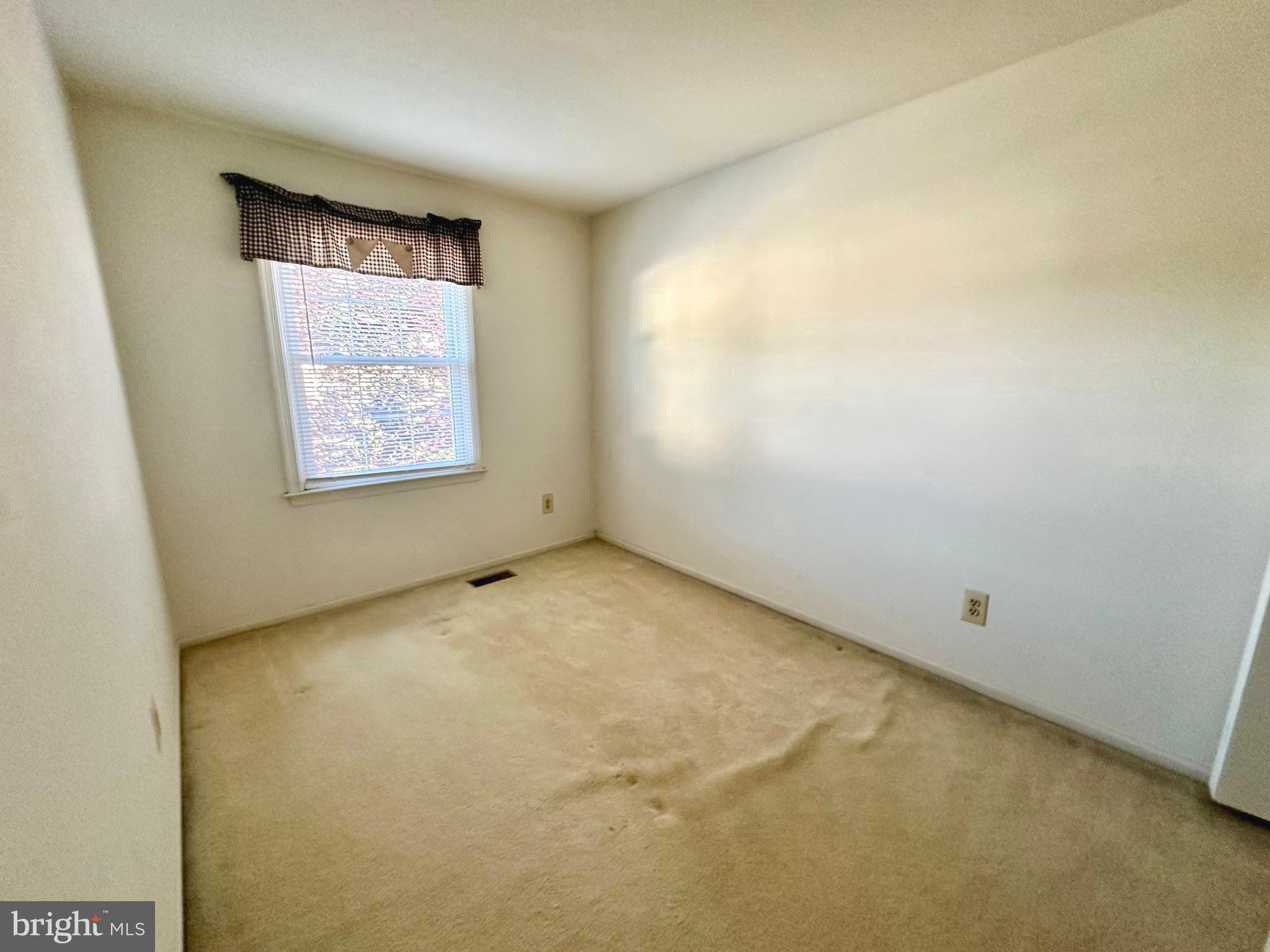 KINGS COURT - Residential