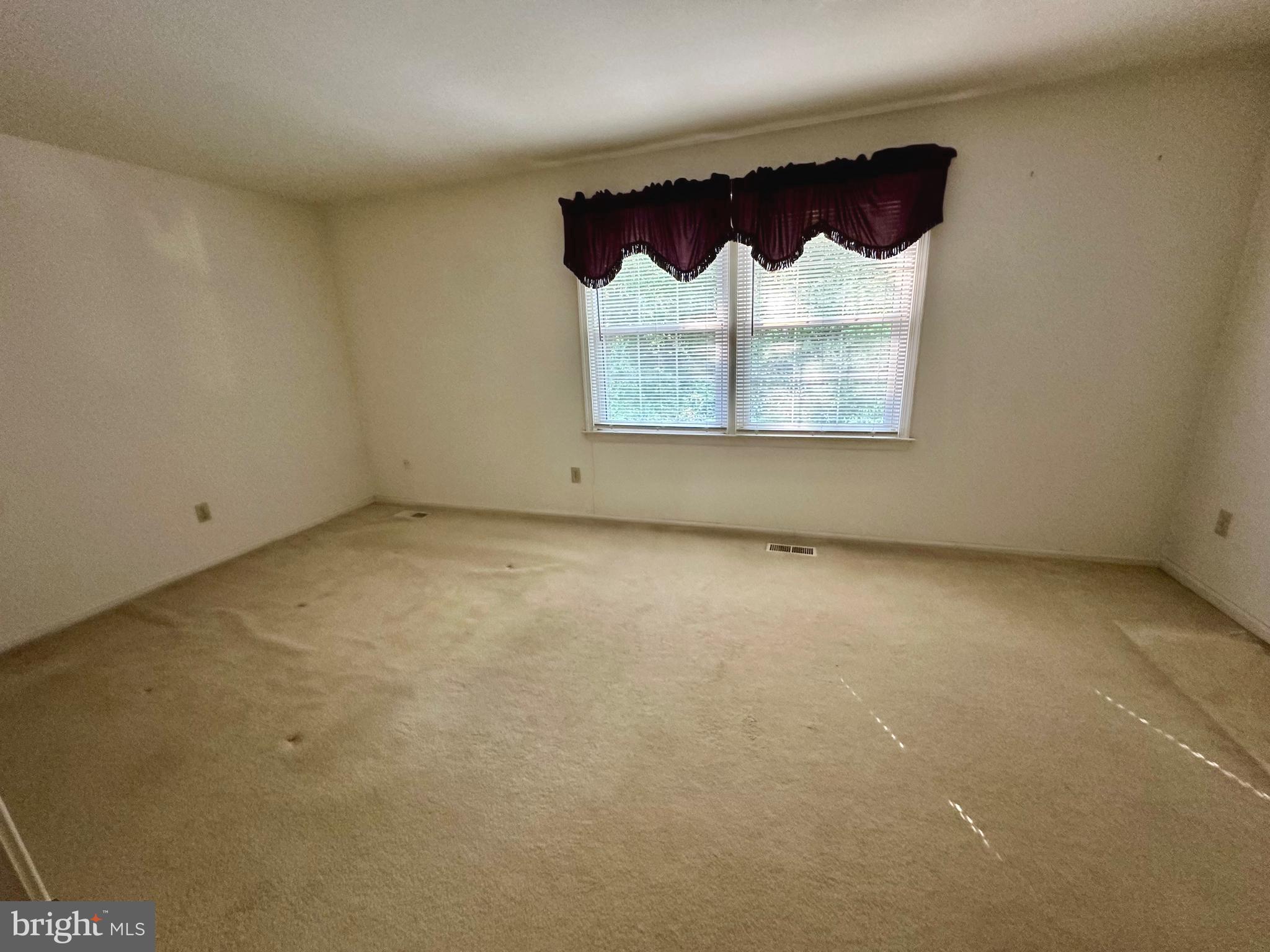 KINGS COURT - Residential