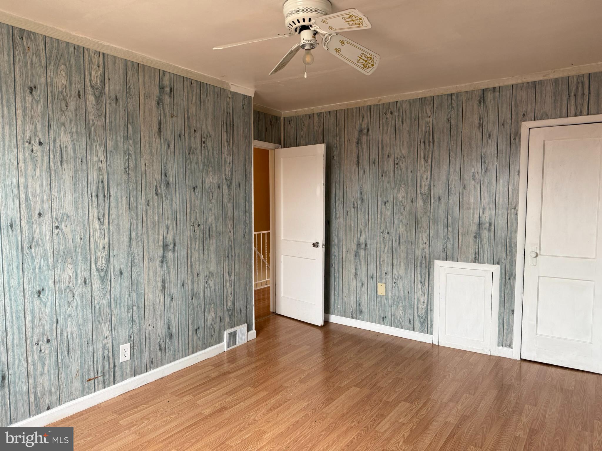 PHILADELPHIA (NORTHEAST) - Residential