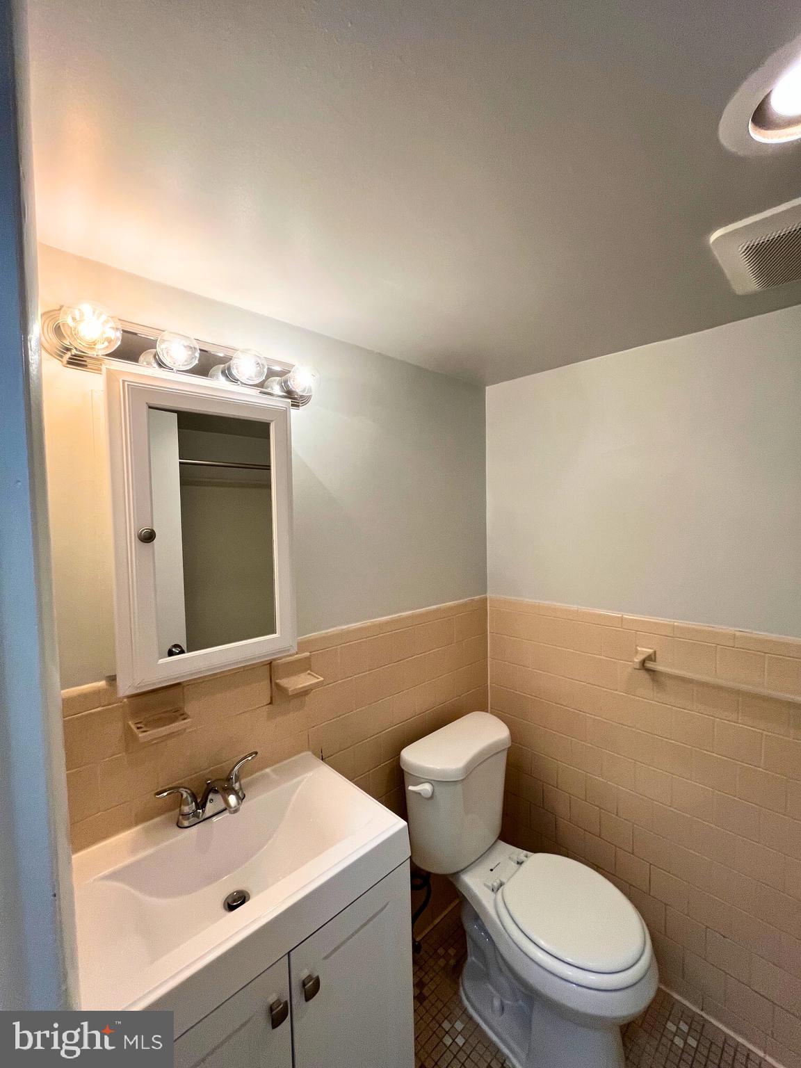 DEL RAY - Residential Lease