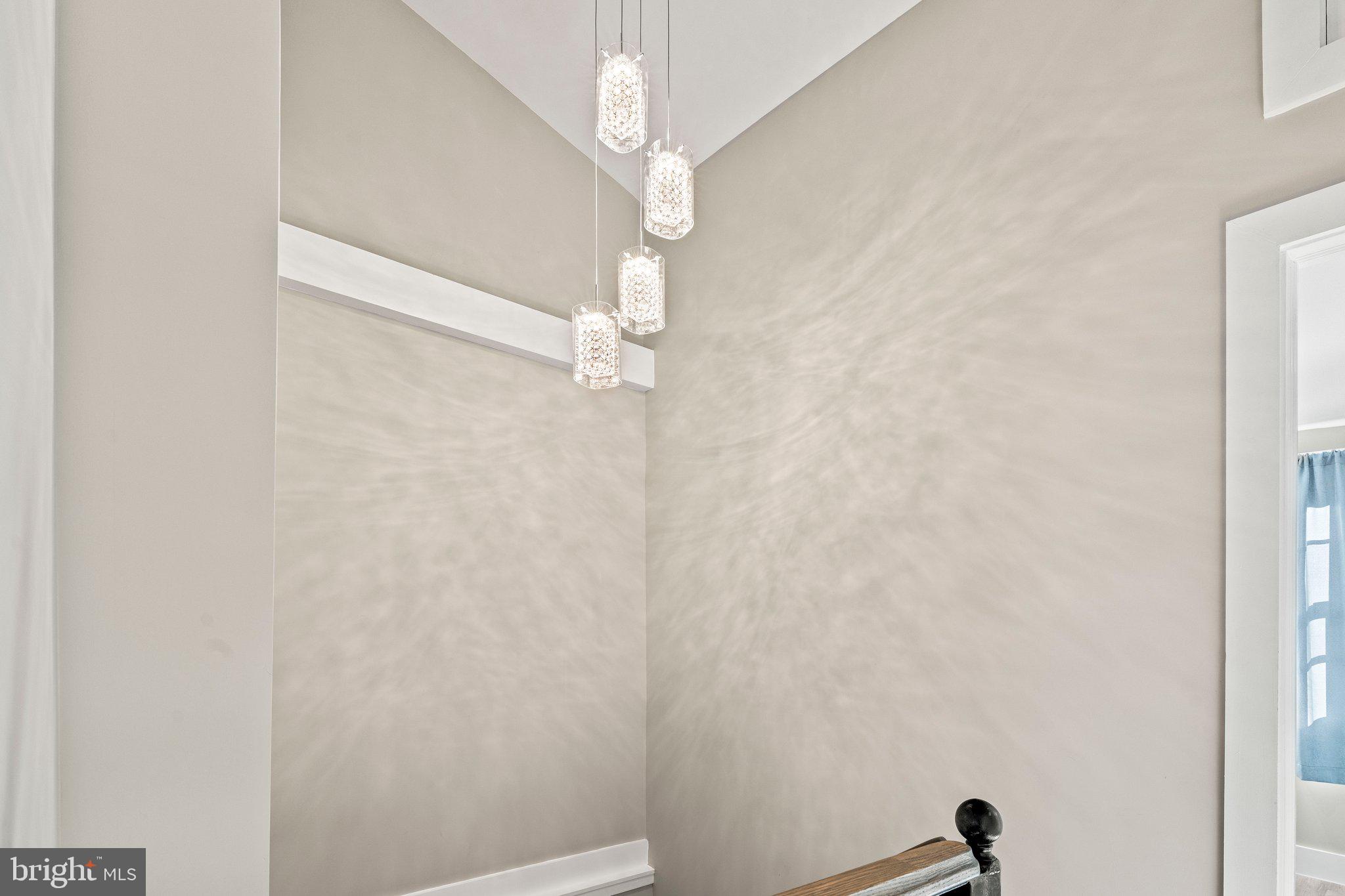 KENSINGTON - Residential