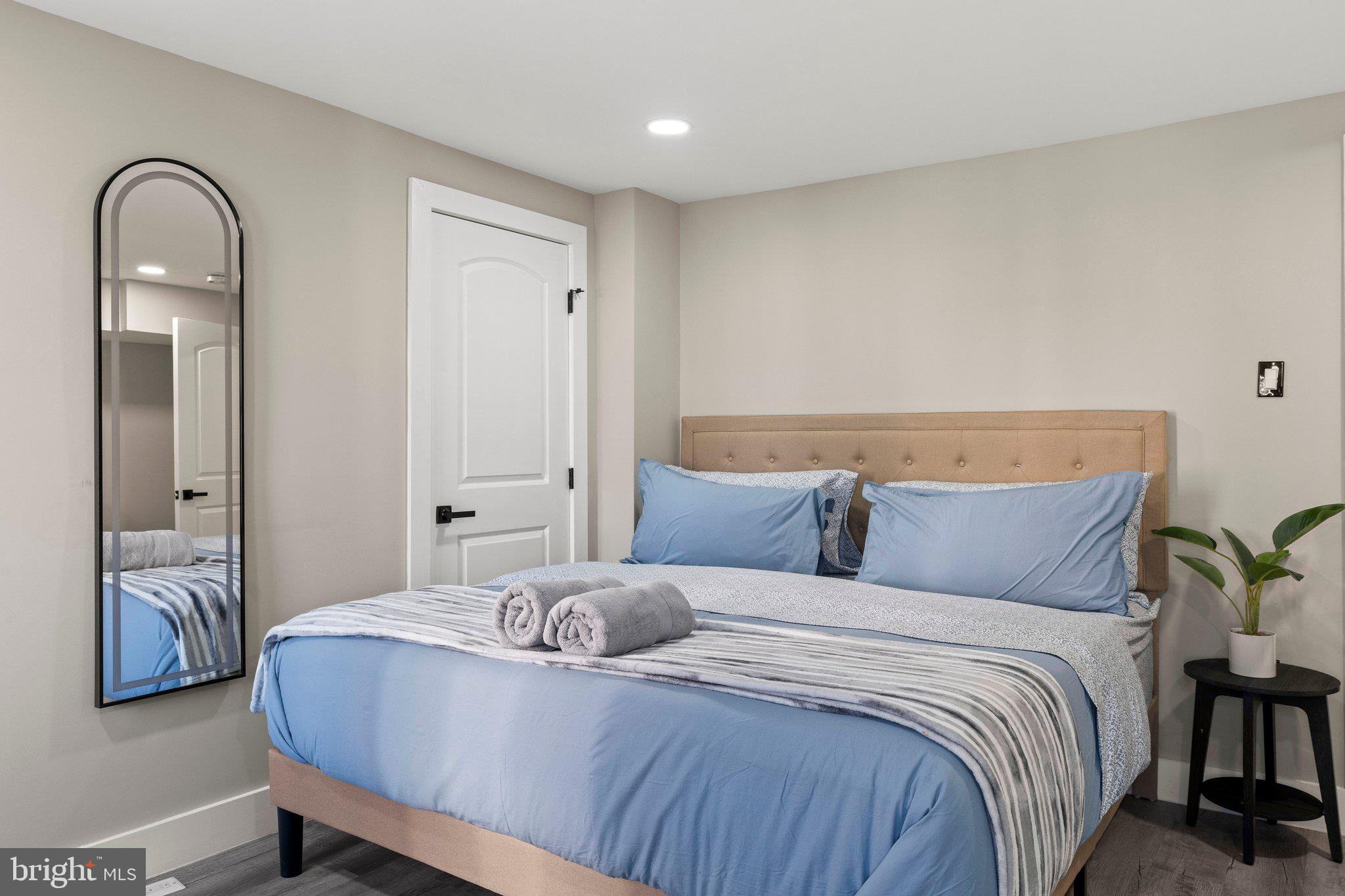 KENSINGTON - Residential