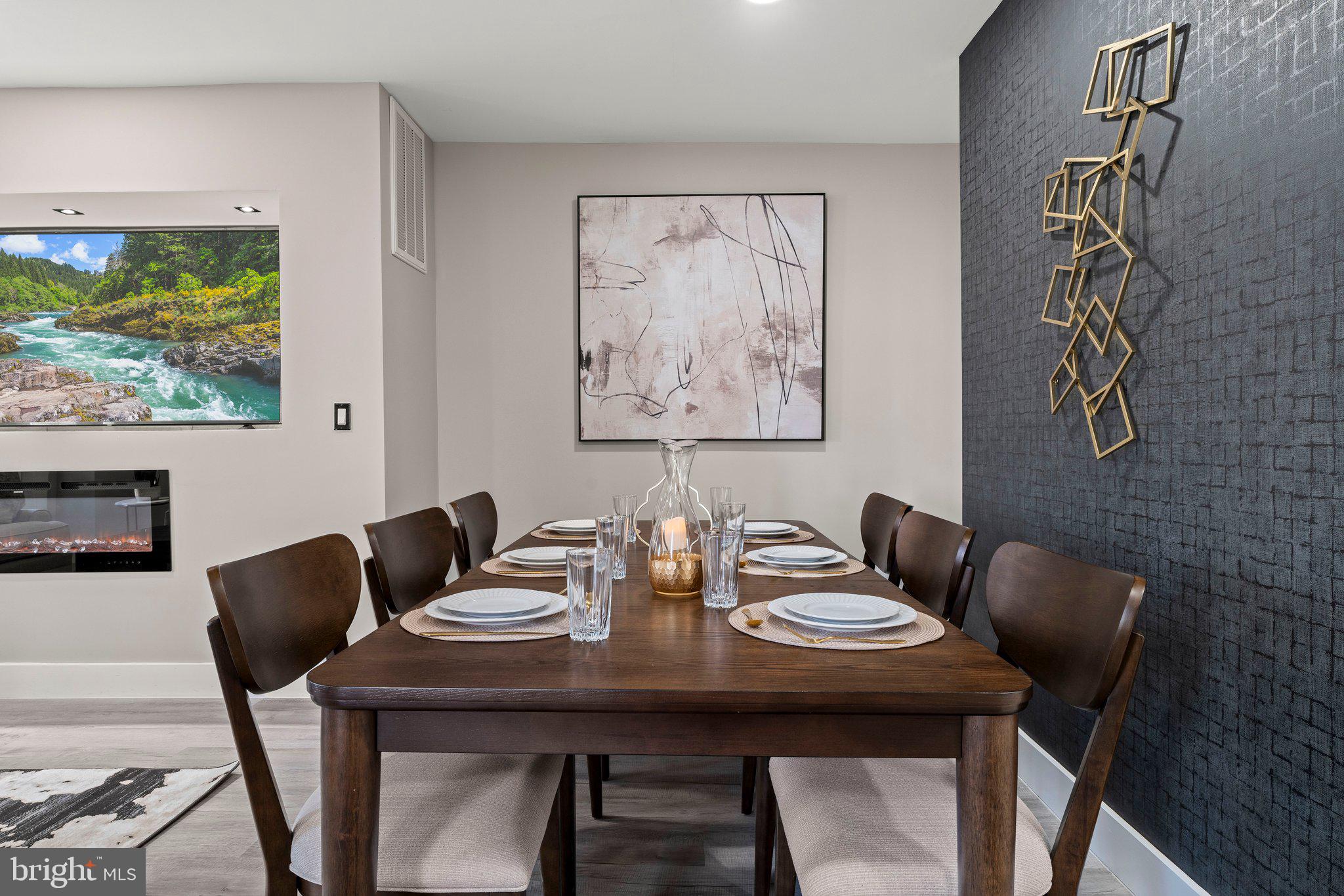KENSINGTON - Residential