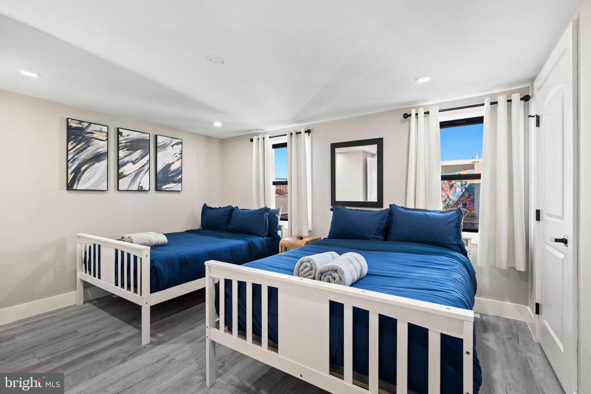 KENSINGTON - Residential